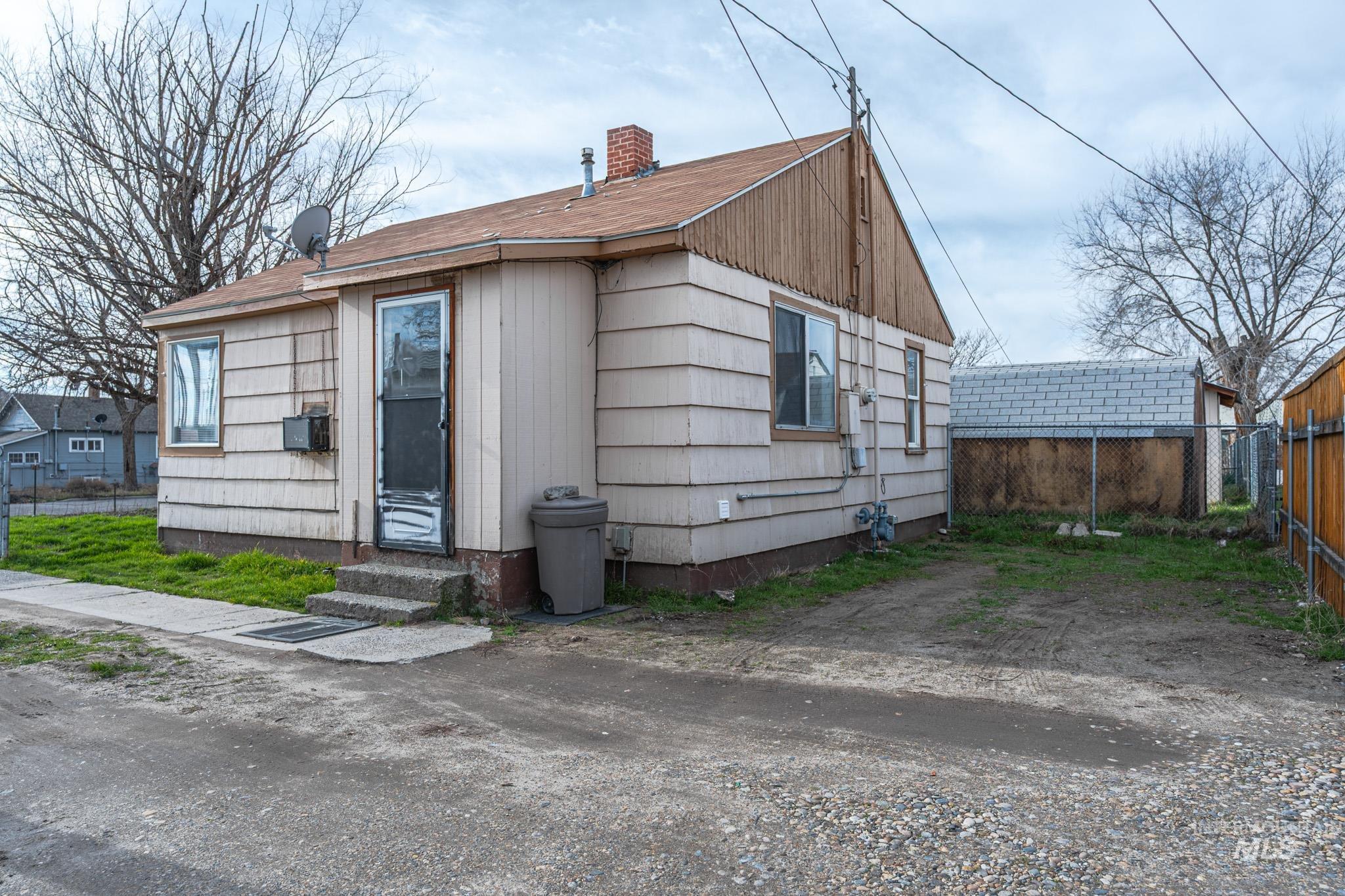 510 NW 1st St, Ontario, Oregon 97914-0000, 2 Bedrooms, 1 Bathroom, Residential For Sale, Price $279,999,MLS 98971807