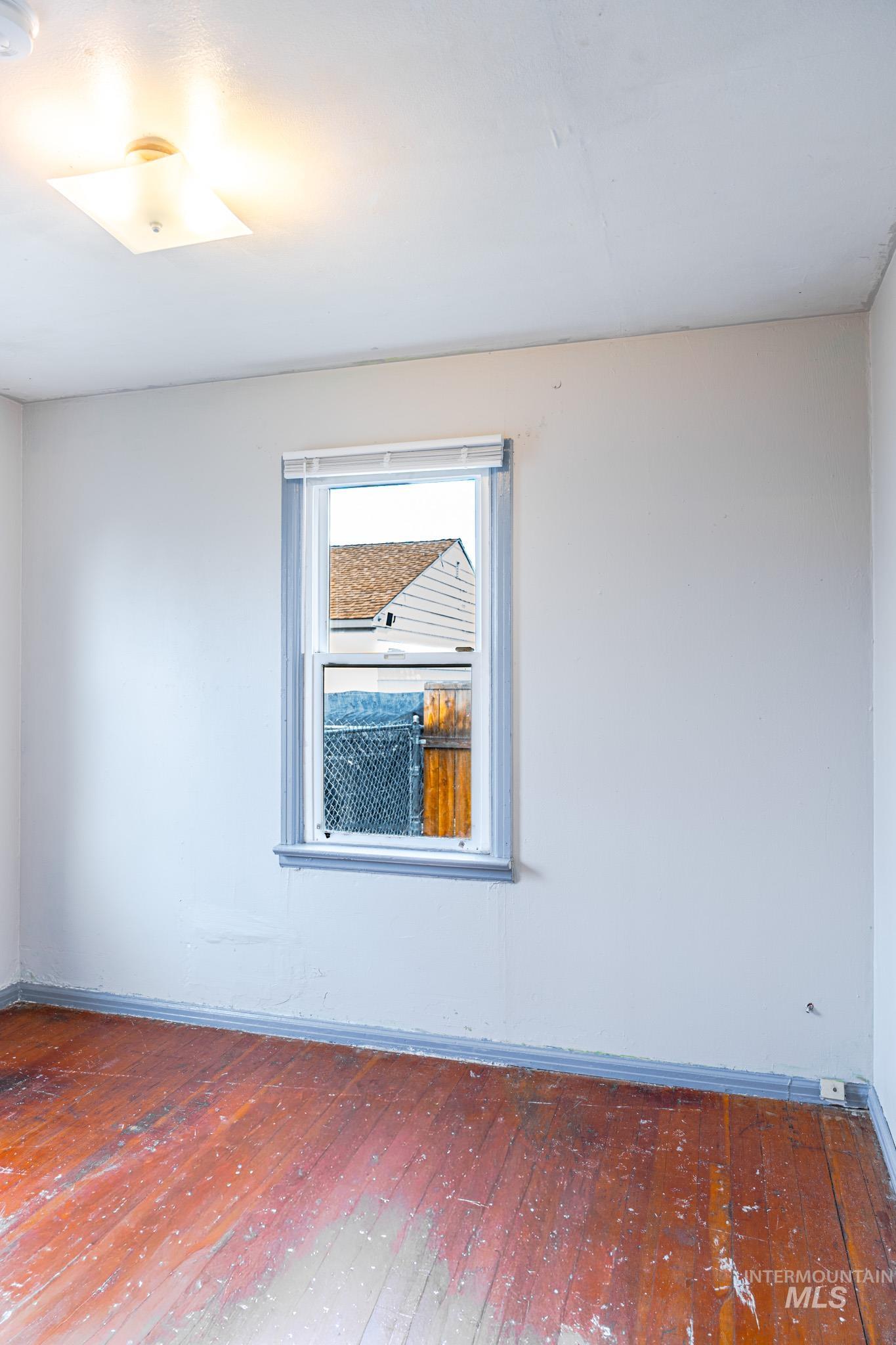 510 NW 1st St, Ontario, Oregon 97914-0000, 2 Bedrooms, 1 Bathroom, Residential For Sale, Price $279,999,MLS 98971807