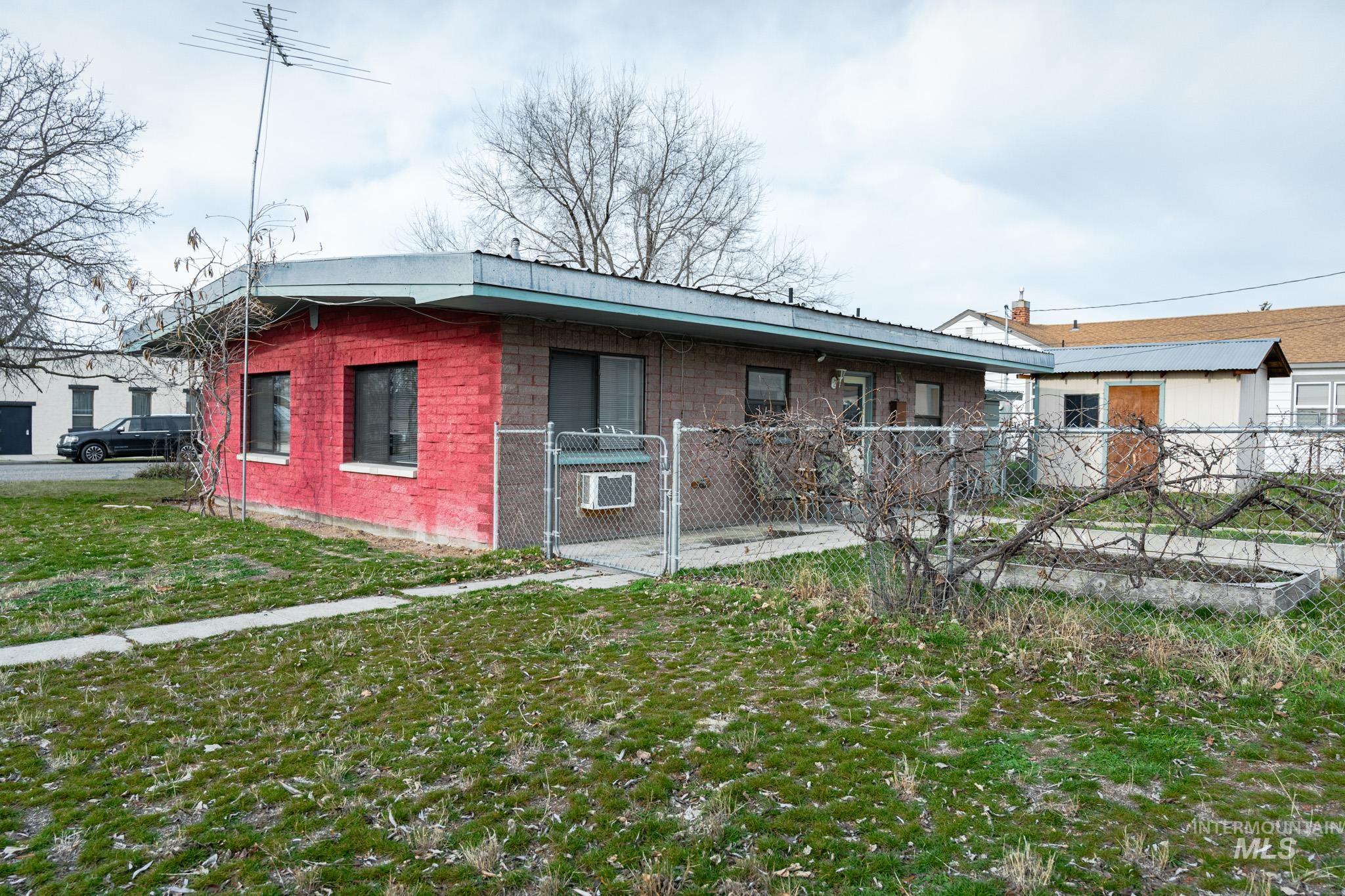 510 NW 1st St, Ontario, Oregon 97914-0000, 2 Bedrooms, 1 Bathroom, Residential For Sale, Price $279,999,MLS 98971807