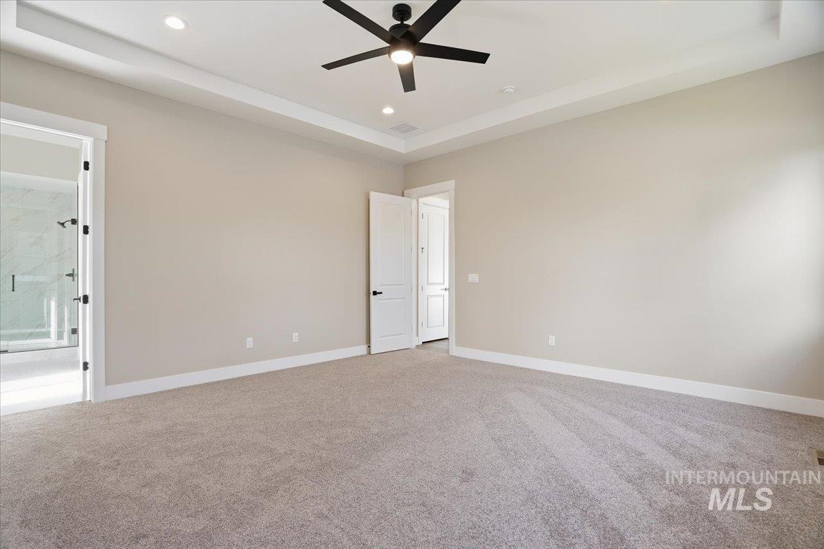 900 N Falling Water Way, Eagle, Idaho 83616, 3 Bedrooms, 3.5 Bathrooms, Residential For Sale, Price $789,990,MLS 98971808