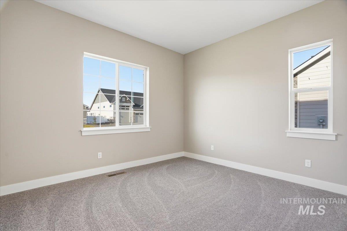 900 N Falling Water Way, Eagle, Idaho 83616, 3 Bedrooms, 3.5 Bathrooms, Residential For Sale, Price $789,990,MLS 98971808