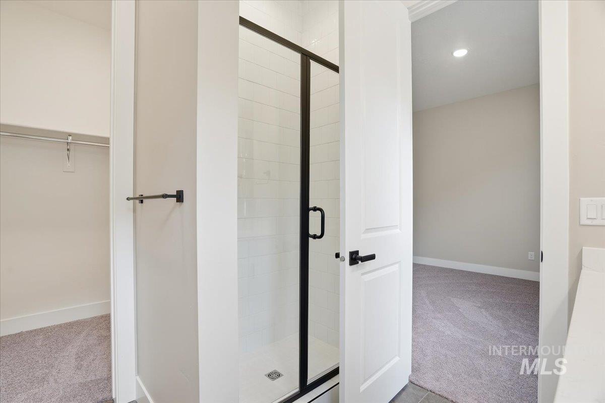 900 N Falling Water Way, Eagle, Idaho 83616, 3 Bedrooms, 3.5 Bathrooms, Residential For Sale, Price $789,990,MLS 98971808