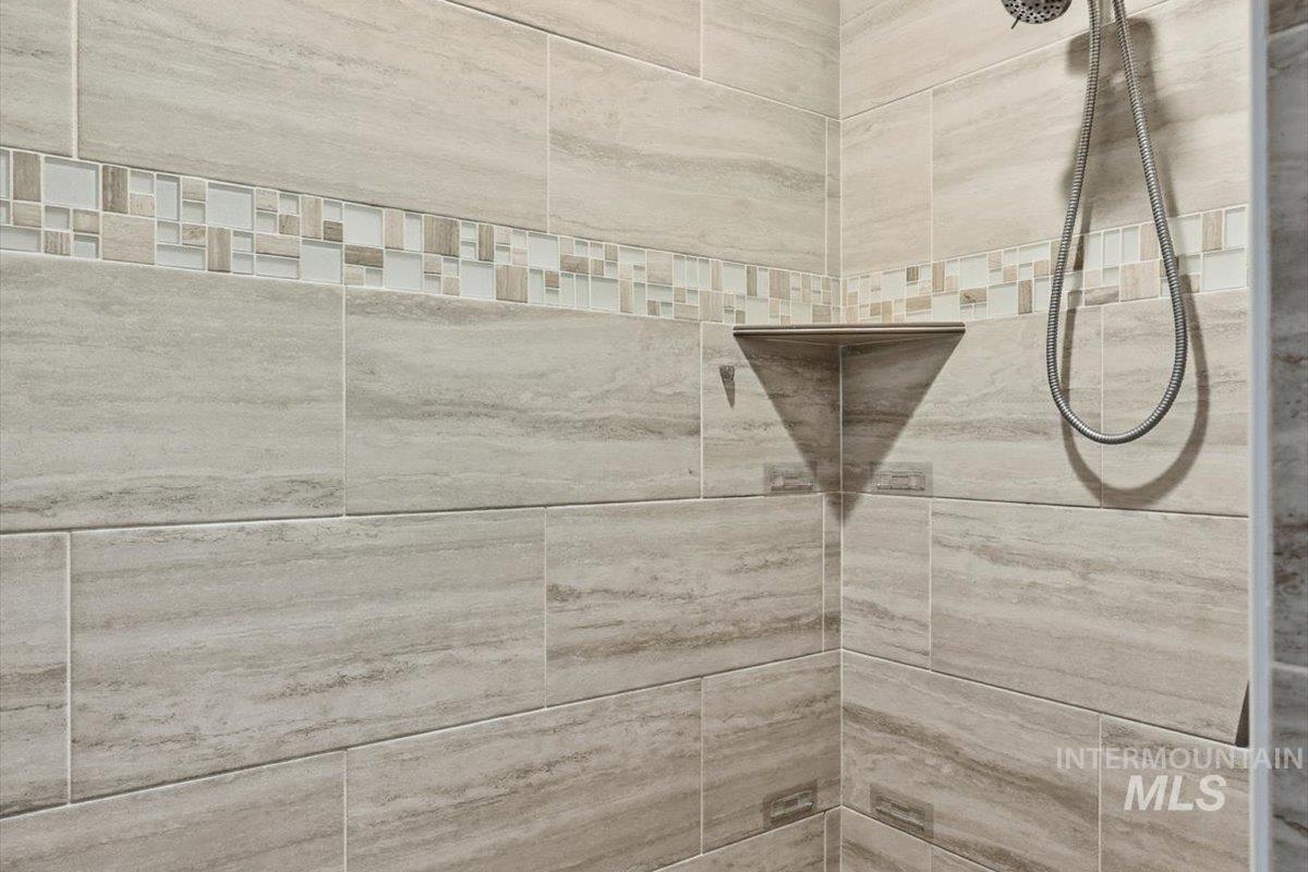 9508 W Ringle Creek St, Star, Idaho 83669, 4 Bedrooms, 3 Bathrooms, Residential For Sale, Price $739,900,MLS 98971809