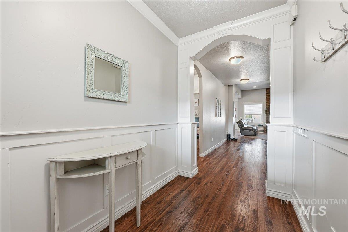 9508 W Ringle Creek St, Star, Idaho 83669, 4 Bedrooms, 3 Bathrooms, Residential For Sale, Price $739,900,MLS 98971809