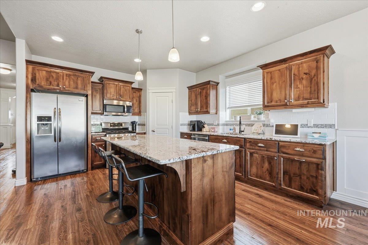 9508 W Ringle Creek St, Star, Idaho 83669, 4 Bedrooms, 3 Bathrooms, Residential For Sale, Price $749,900,MLS 98971809