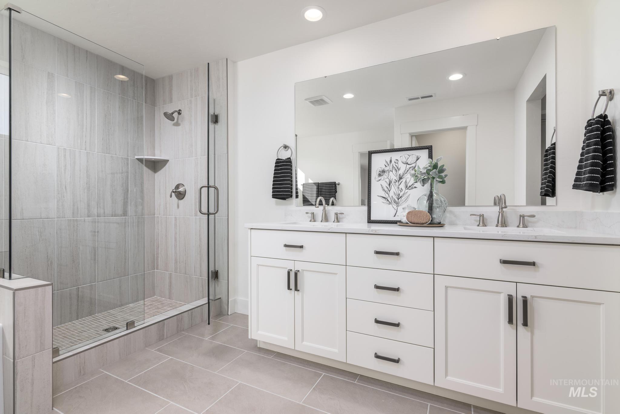 4629 E Coldwater Dr, Nampa, Idaho 83687, 5 Bedrooms, 3 Bathrooms, Residential For Sale, Price $699,000,MLS 98971810