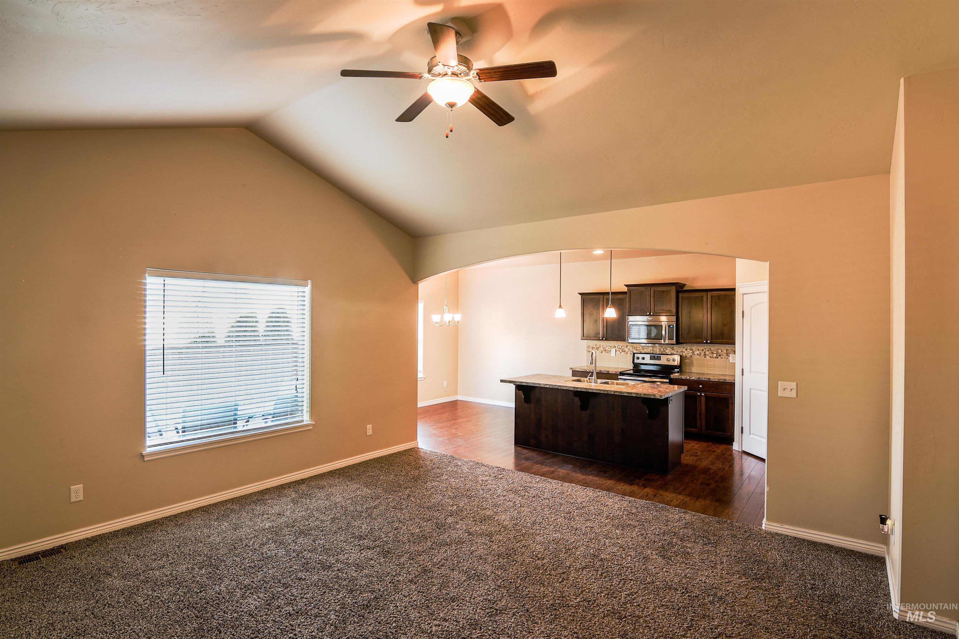 947 Americana Circle, Twin Falls, Idaho 83301, 3 Bedrooms, 2 Bathrooms, Residential For Sale, Price $385,000,MLS 98971811