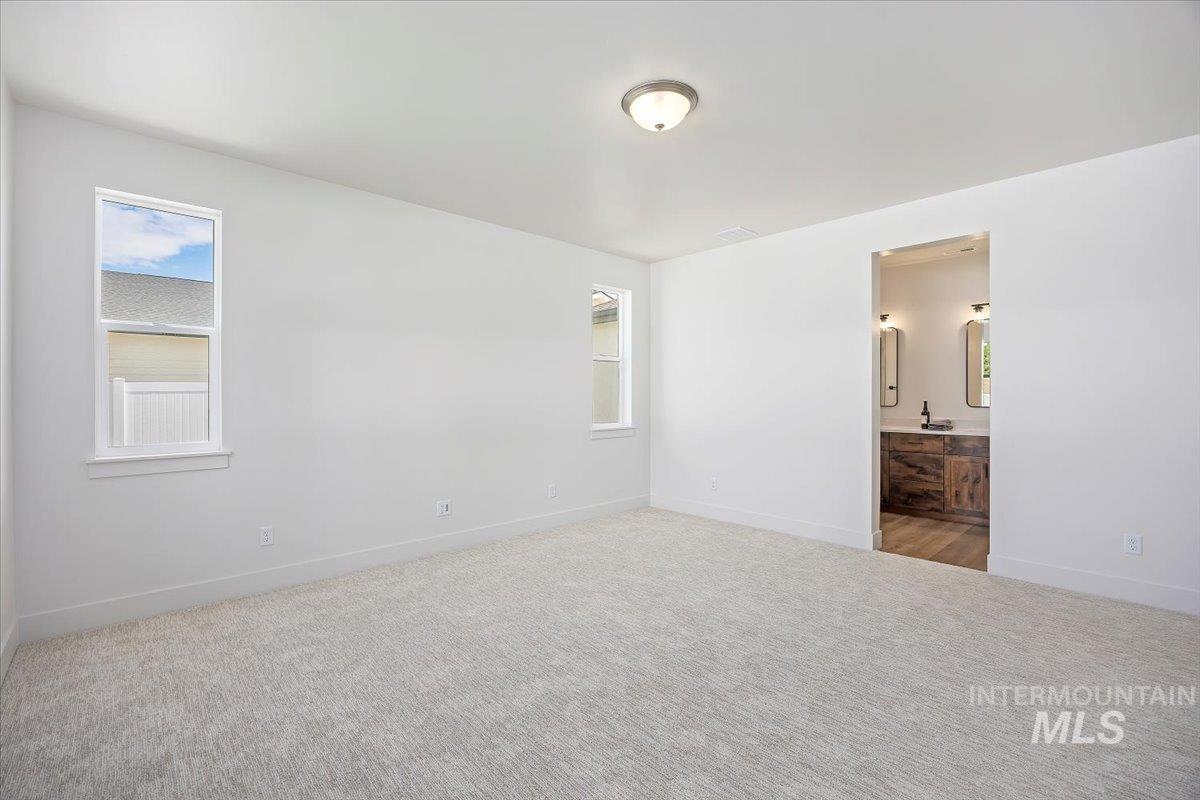 258 Maxine Lane West, Kimberly, Idaho 83341, 3 Bedrooms, 2 Bathrooms, Residential For Sale, Price $499,900,MLS 98971812