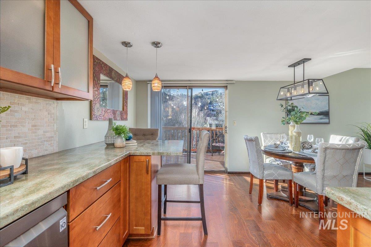 2228 E Roanoke Dr, Boise, Idaho 83712, 3 Bedrooms, 2.5 Bathrooms, Residential Income For Sale, Price $979,999,MLS 98971815