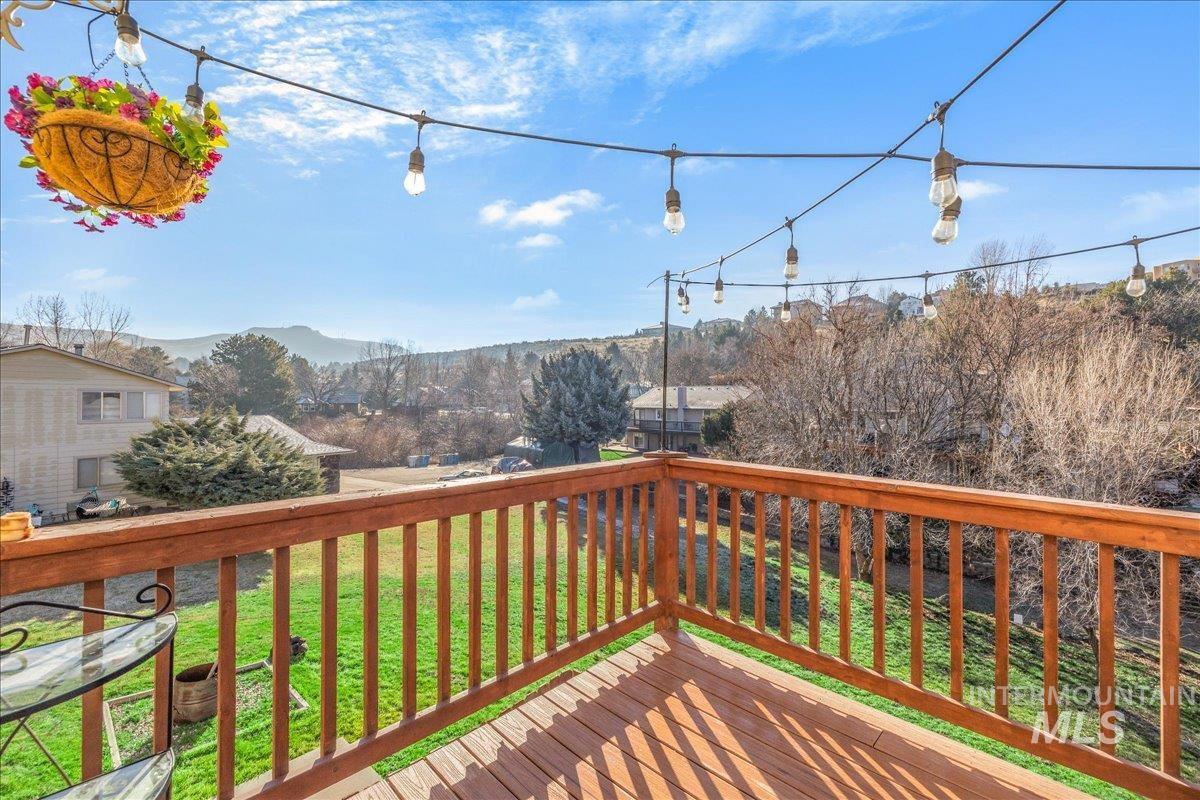 2228 E Roanoke Dr, Boise, Idaho 83712, 3 Bedrooms, 2.5 Bathrooms, Residential Income For Sale, Price $979,999,MLS 98971815