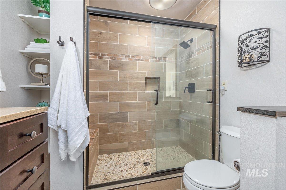 2228 E Roanoke Dr, Boise, Idaho 83712, 3 Bedrooms, 2.5 Bathrooms, Residential Income For Sale, Price $979,999,MLS 98971815