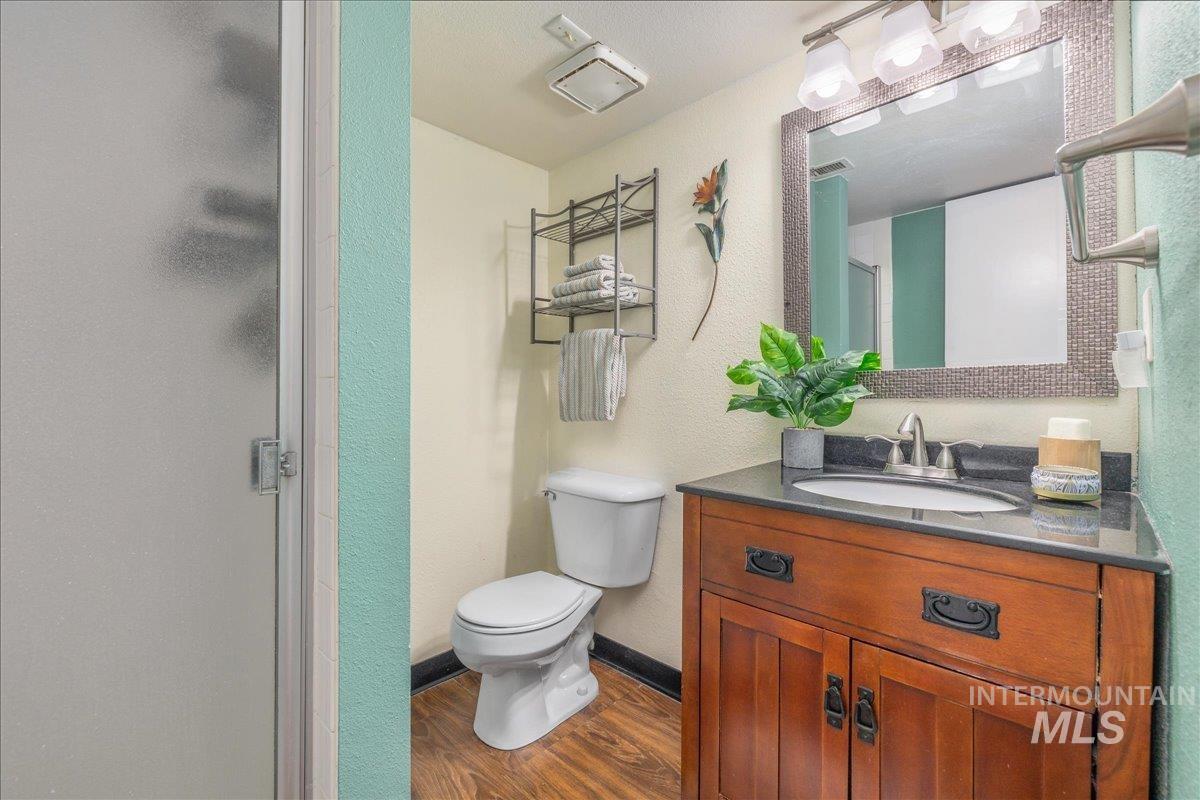 2228 E Roanoke Dr, Boise, Idaho 83712, 3 Bedrooms, 2.5 Bathrooms, Residential Income For Sale, Price $979,999,MLS 98971815