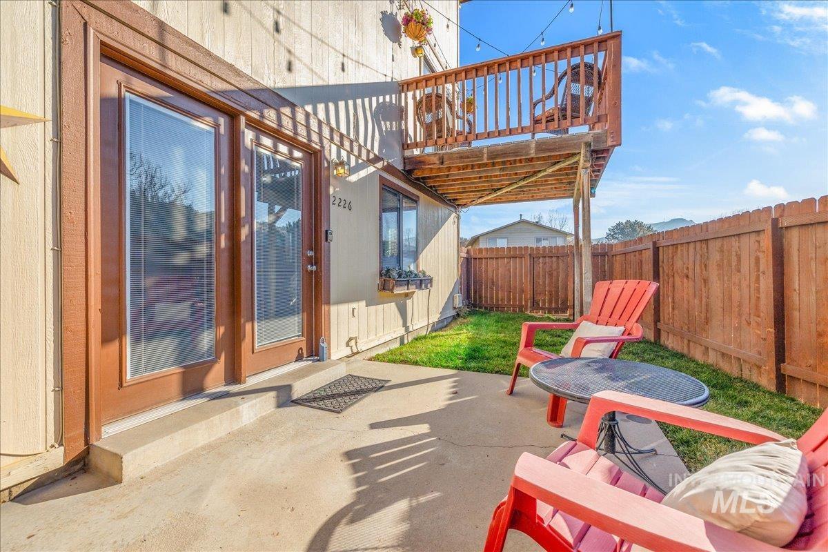 2228 E Roanoke Dr, Boise, Idaho 83712, 3 Bedrooms, 2.5 Bathrooms, Residential Income For Sale, Price $979,999,MLS 98971815