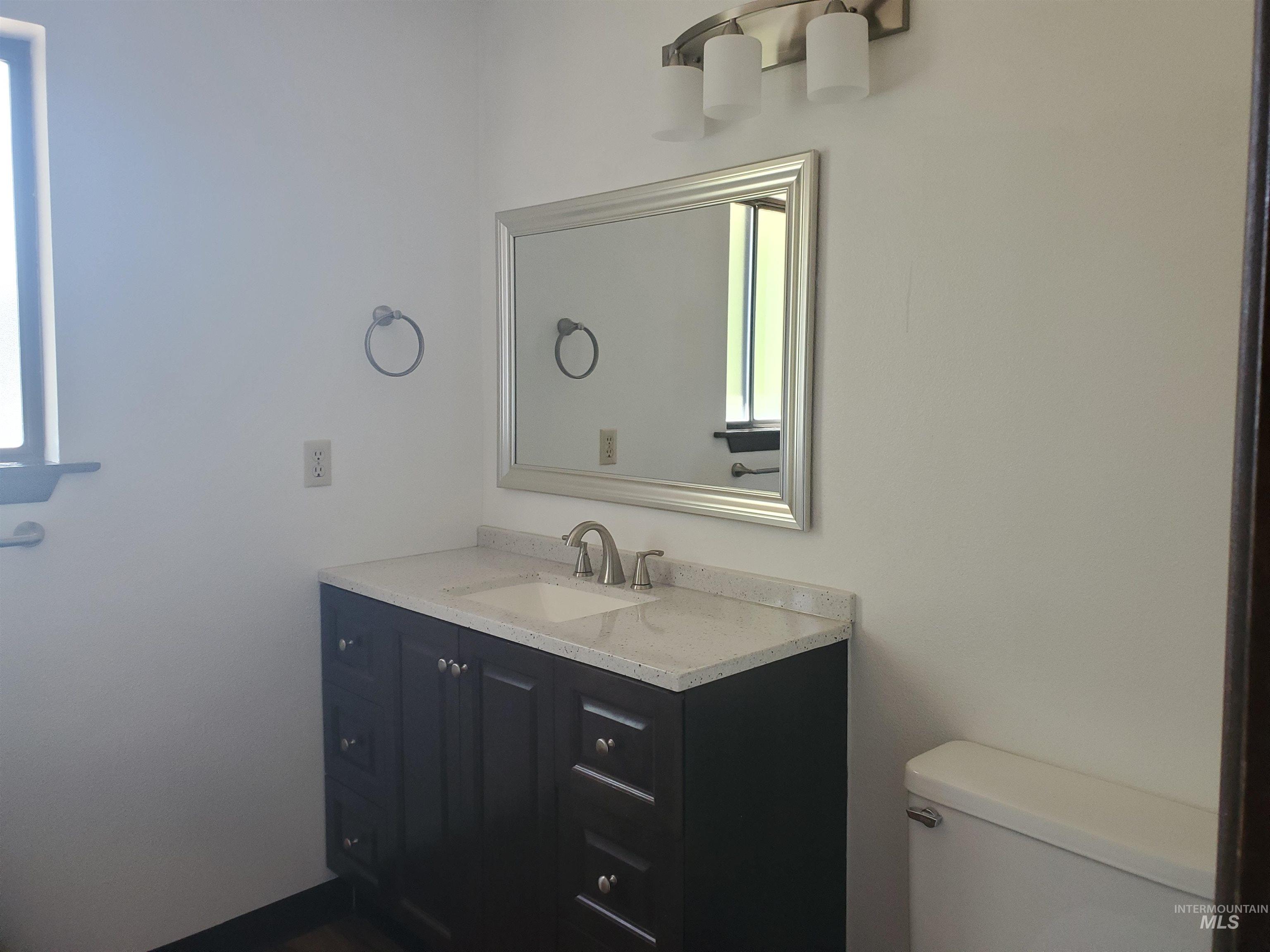 2228 E Roanoke Dr, Boise, Idaho 83712, 3 Bedrooms, 2.5 Bathrooms, Residential Income For Sale, Price $979,999,MLS 98971815