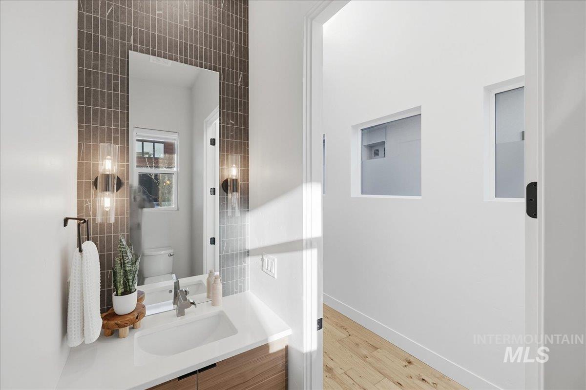 764 E Ashbourne Lane, Eagle, Idaho 83616, 4 Bedrooms, 3.5 Bathrooms, Residential For Sale, Price $1,270,000,MLS 98971822