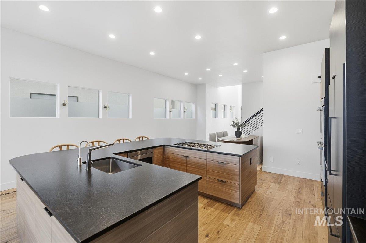 764 E Ashbourne Lane, Eagle, Idaho 83616, 4 Bedrooms, 3.5 Bathrooms, Residential For Sale, Price $1,270,000,MLS 98971822