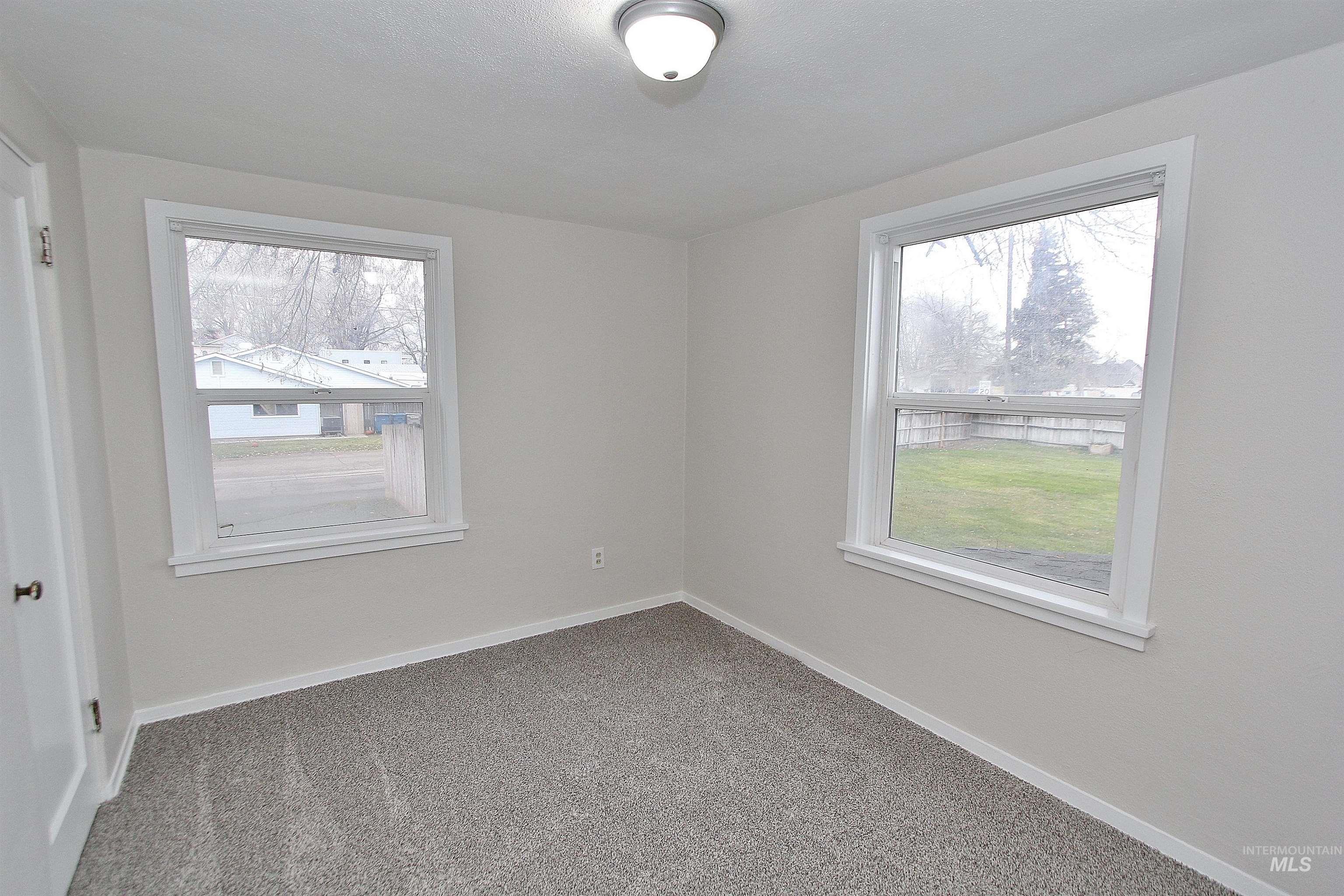 446 Lake Lowell Ave., Nampa, Idaho 83686, 3 Bedrooms, 2 Bathrooms, Residential For Sale, Price $395,000,MLS 98971824