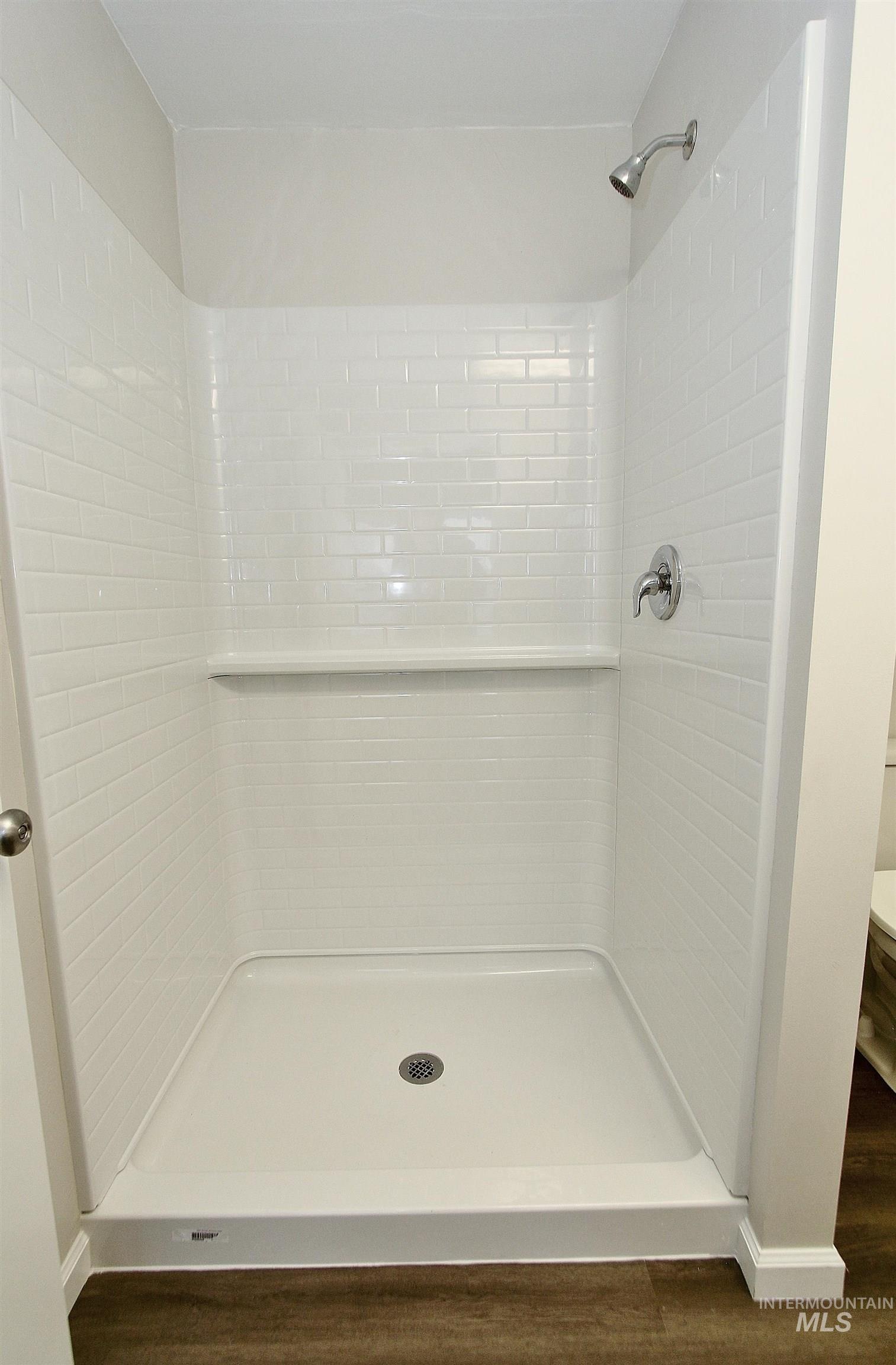 446 Lake Lowell Ave., Nampa, Idaho 83686, 3 Bedrooms, 2 Bathrooms, Residential For Sale, Price $395,000,MLS 98971824