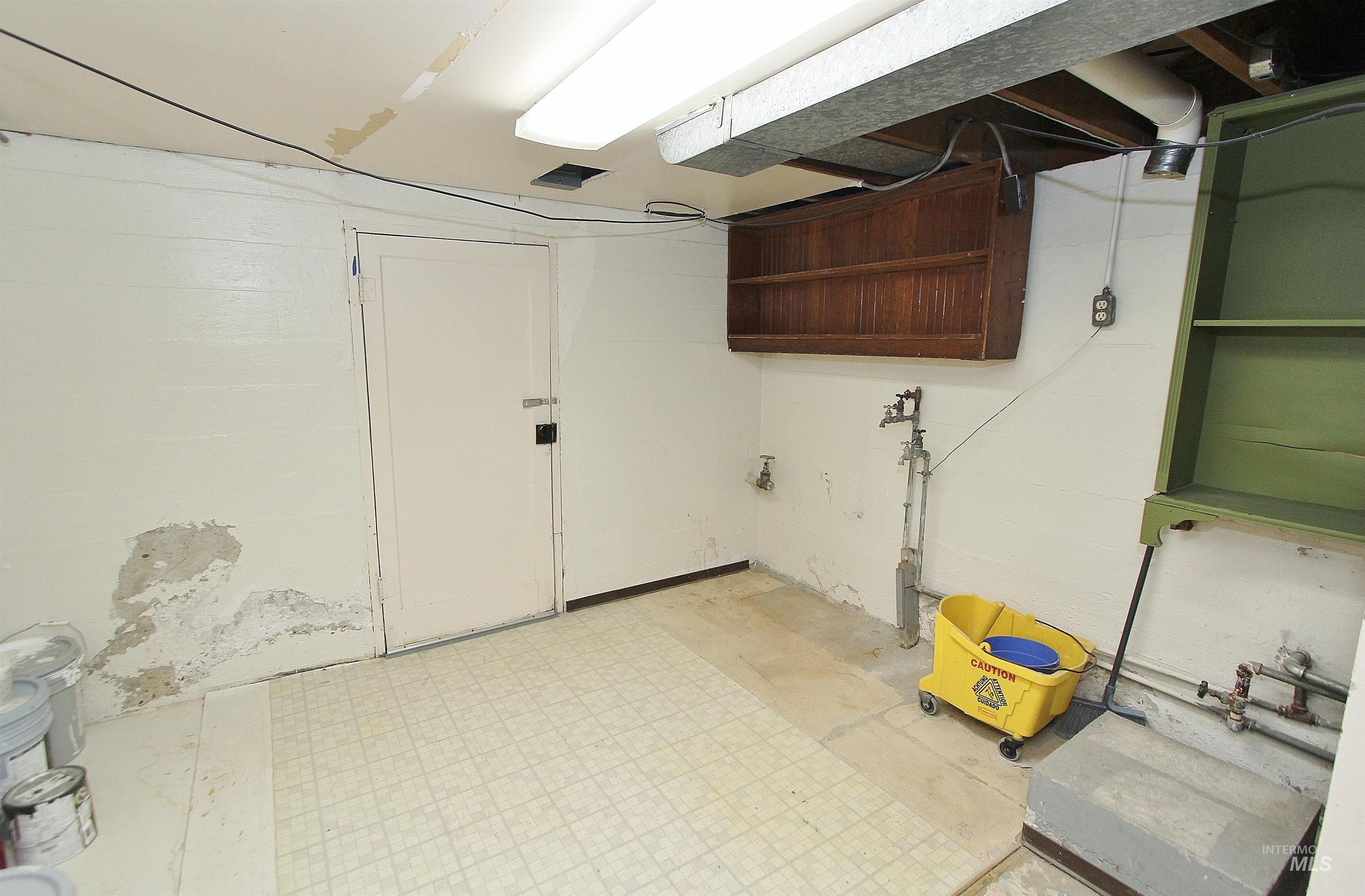 446 Lake Lowell Ave., Nampa, Idaho 83686, 3 Bedrooms, 2 Bathrooms, Residential For Sale, Price $395,000,MLS 98971824