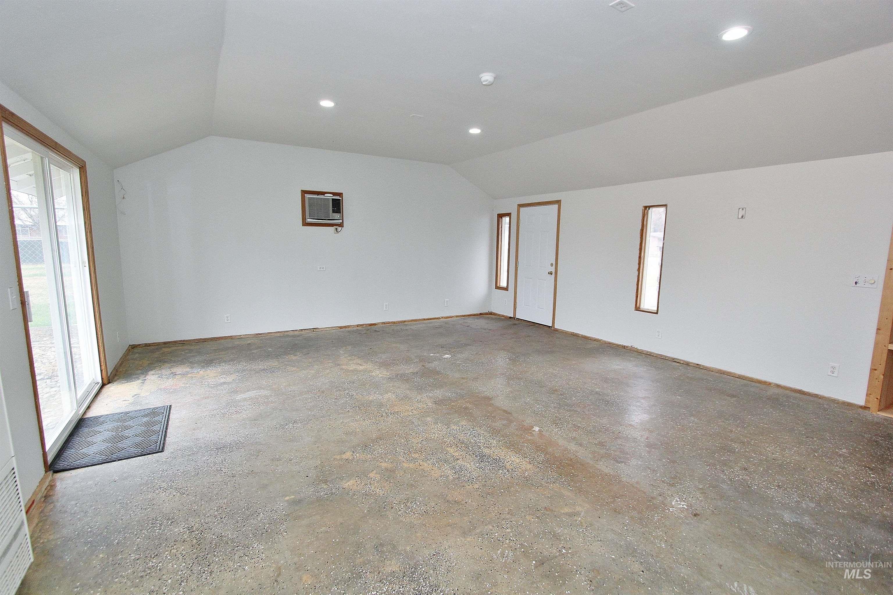 446 Lake Lowell Ave., Nampa, Idaho 83686, 3 Bedrooms, 2 Bathrooms, Residential For Sale, Price $395,000,MLS 98971824