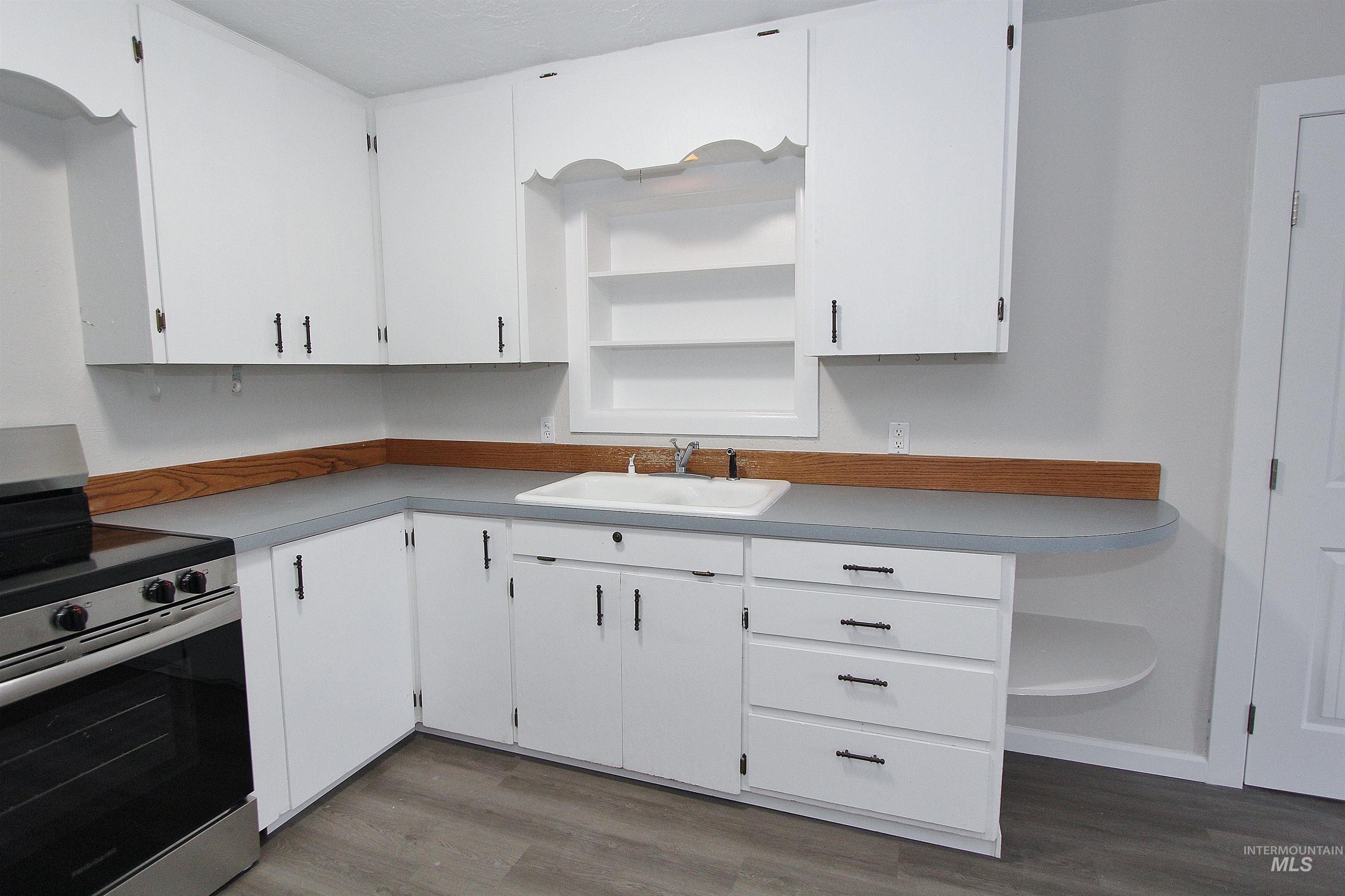 446 Lake Lowell Ave., Nampa, Idaho 83686, 3 Bedrooms, 2 Bathrooms, Residential For Sale, Price $395,000,MLS 98971824