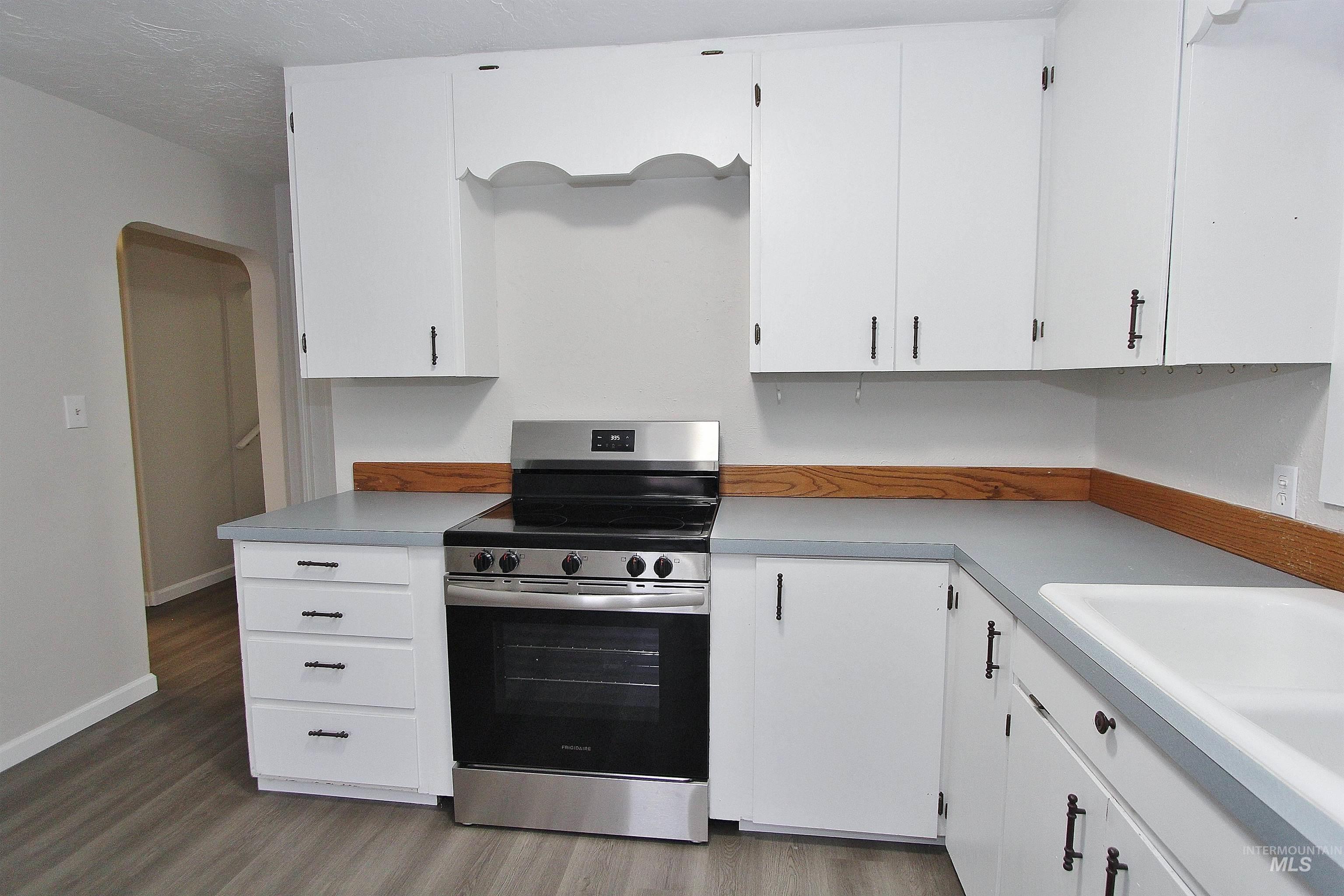 446 Lake Lowell Ave., Nampa, Idaho 83686, 3 Bedrooms, 2 Bathrooms, Residential For Sale, Price $395,000,MLS 98971824