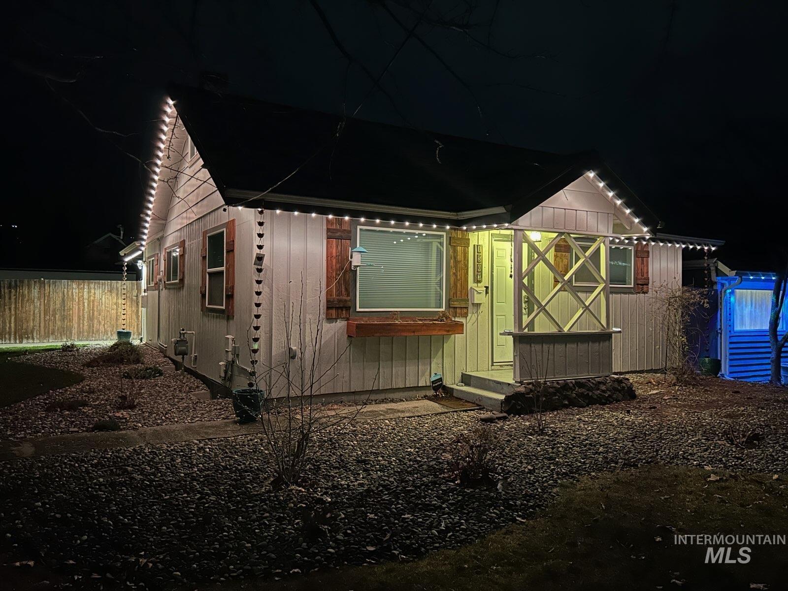 1503 10th Ave., Lewiston, Idaho 83501-3141, 3 Bedrooms, 2.5 Bathrooms, Residential For Sale, Price $389,900,MLS 98971825