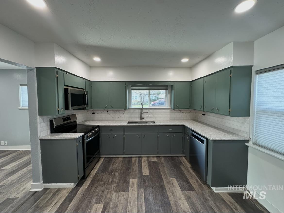 1503 10th Ave., Lewiston, Idaho 83501-3141, 3 Bedrooms, 2.5 Bathrooms, Residential For Sale, Price $389,900,MLS 98971825