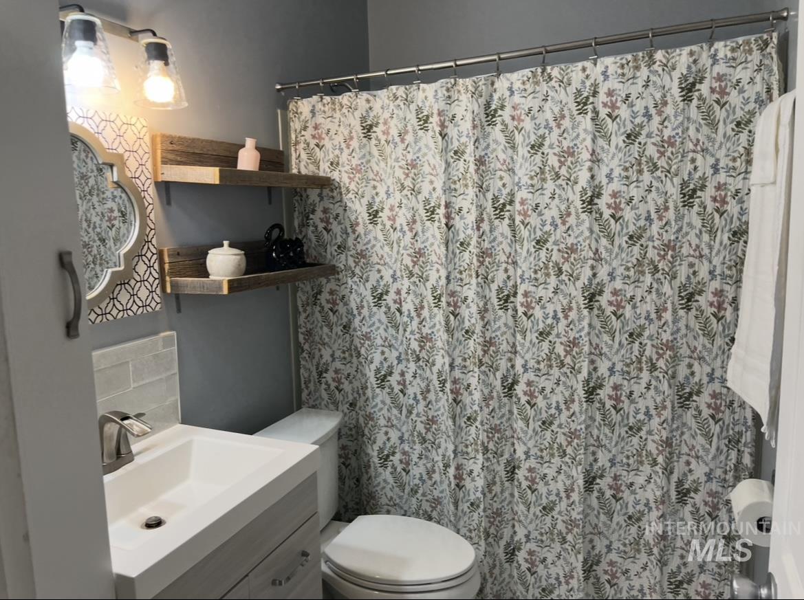 1503 10th Ave., Lewiston, Idaho 83501-3141, 3 Bedrooms, 2.5 Bathrooms, Residential For Sale, Price $389,900,MLS 98971825