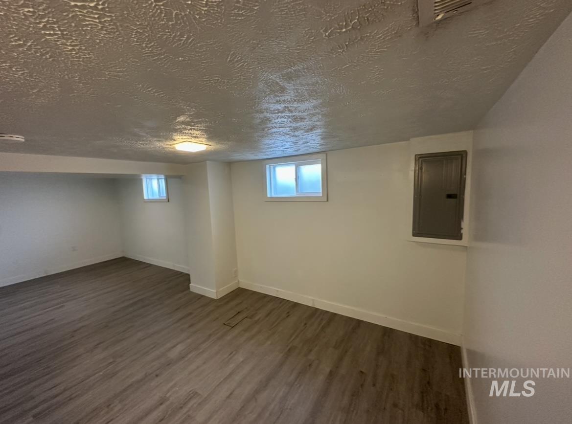 1503 10th Ave., Lewiston, Idaho 83501-3141, 3 Bedrooms, 2.5 Bathrooms, Residential For Sale, Price $389,900,MLS 98971825