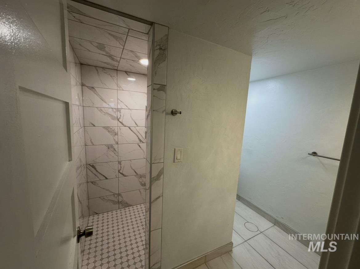 1503 10th Ave., Lewiston, Idaho 83501-3141, 3 Bedrooms, 2.5 Bathrooms, Residential For Sale, Price $389,900,MLS 98971825