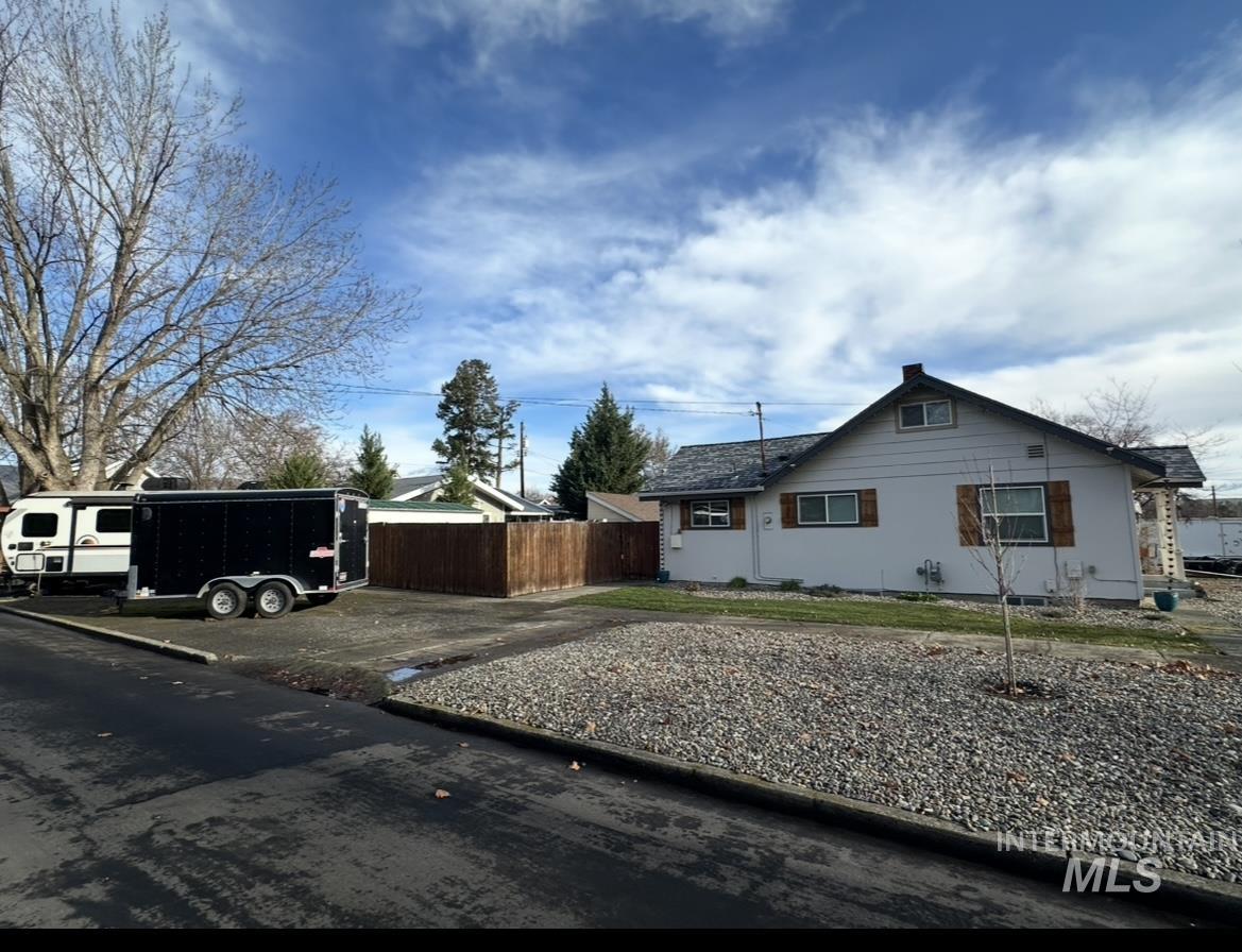 1503 10th Ave., Lewiston, Idaho 83501-3141, 3 Bedrooms, 2.5 Bathrooms, Residential For Sale, Price $389,900,MLS 98971825