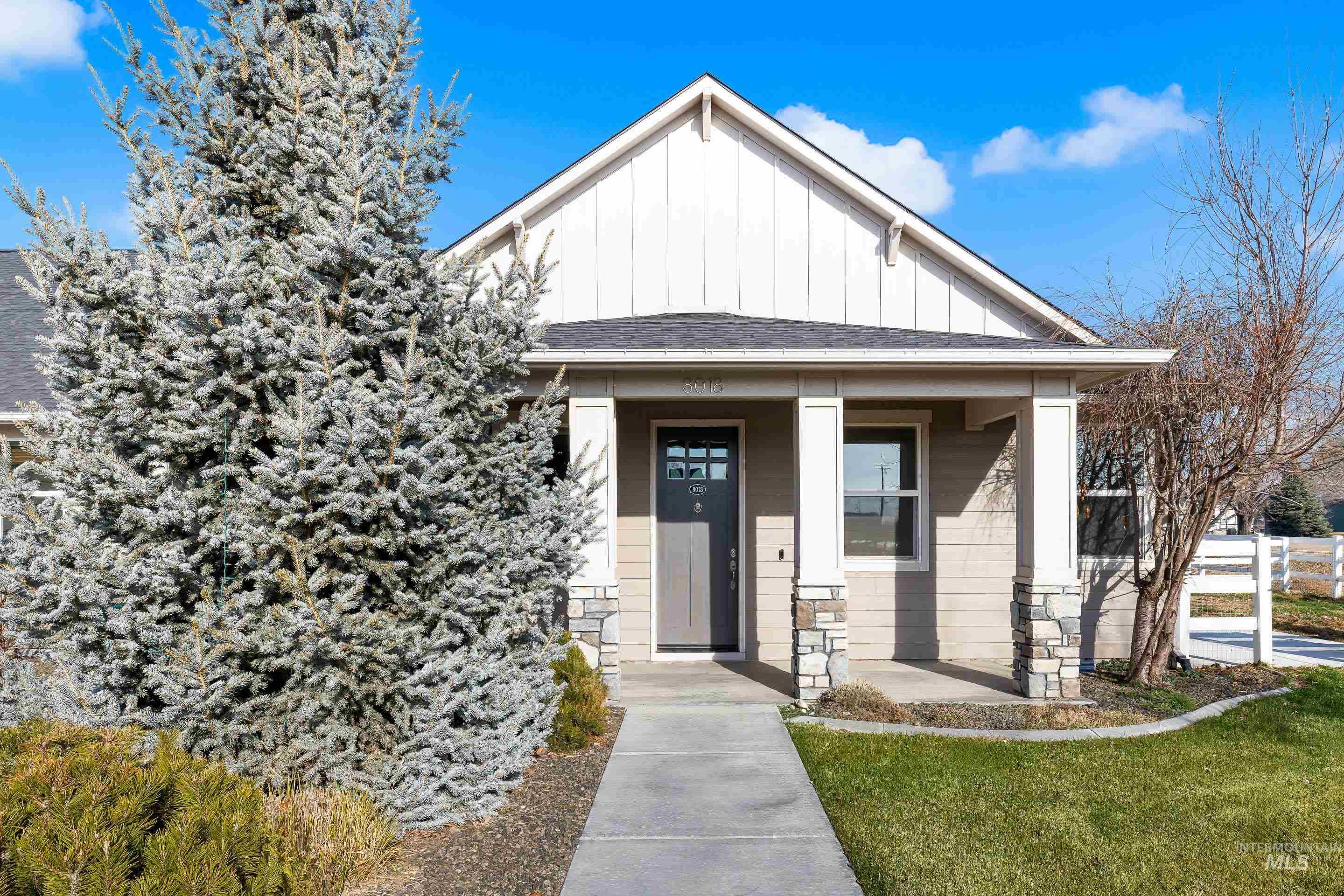 8018 Plumberry Ct, Middleton, Idaho 83644-5736, 4 Bedrooms, 3 Bathrooms, Residential For Sale, Price $1,045,000,MLS 98971826