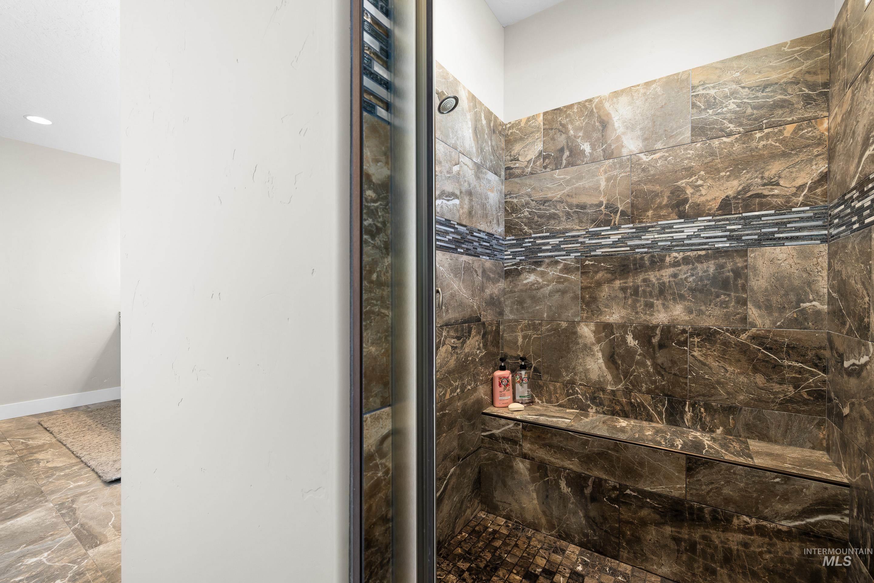 8018 Plumberry Ct, Middleton, Idaho 83644-5736, 4 Bedrooms, 3 Bathrooms, Residential For Sale, Price $1,045,000,MLS 98971826