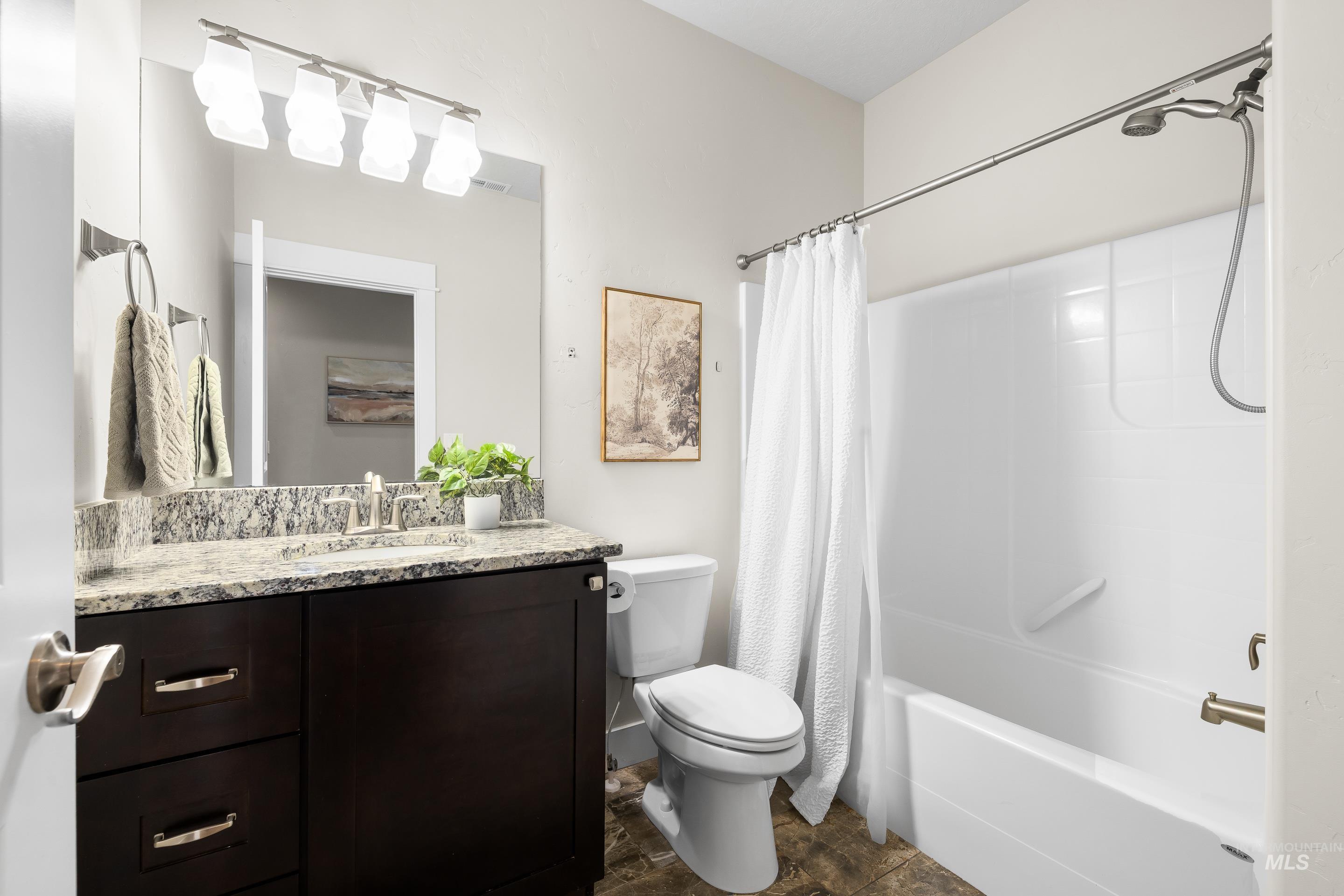 8018 Plumberry Ct, Middleton, Idaho 83644-5736, 4 Bedrooms, 3 Bathrooms, Residential For Sale, Price $1,045,000,MLS 98971826