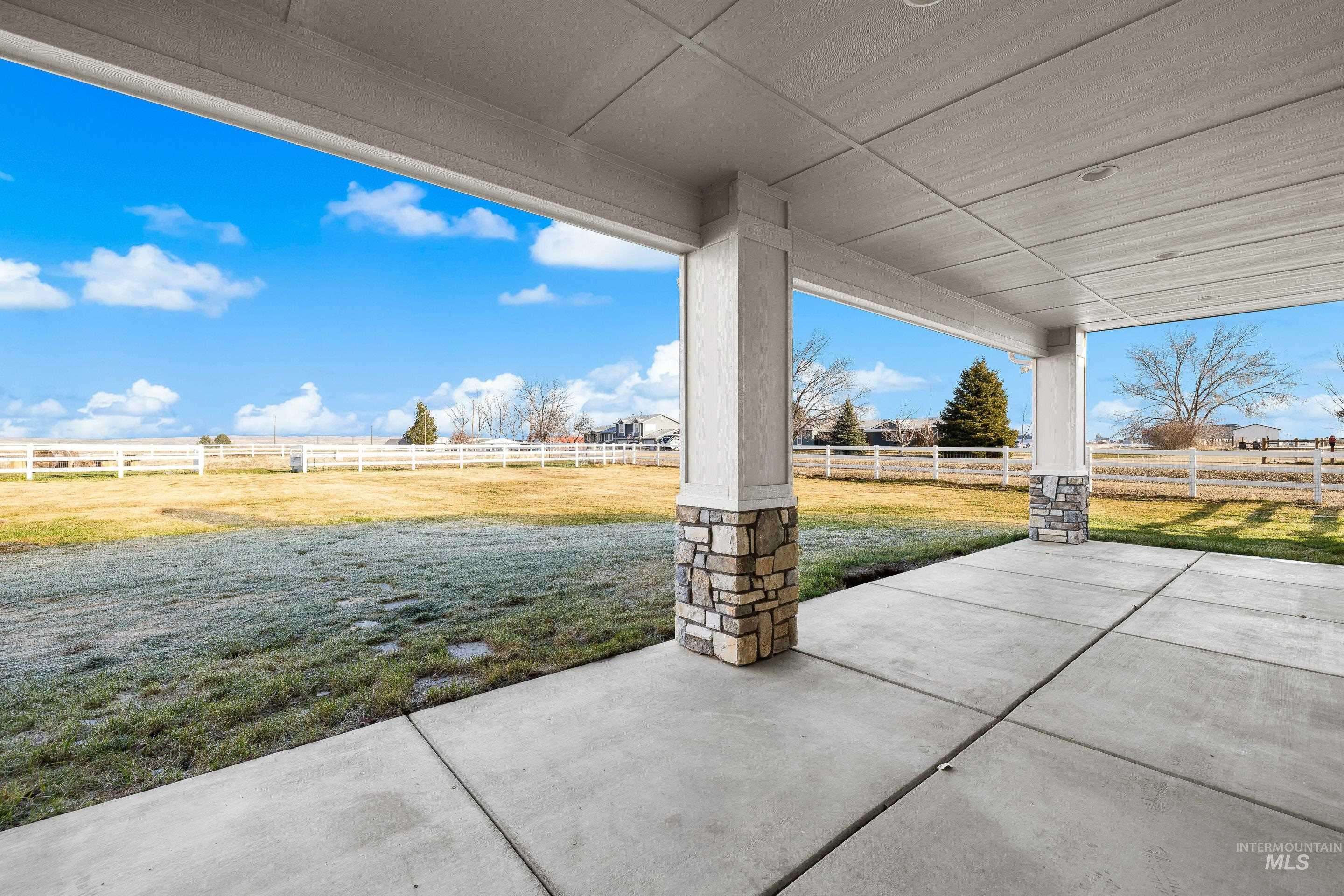 8018 Plumberry Ct, Middleton, Idaho 83644-5736, 4 Bedrooms, 3 Bathrooms, Residential For Sale, Price $1,045,000,MLS 98971826