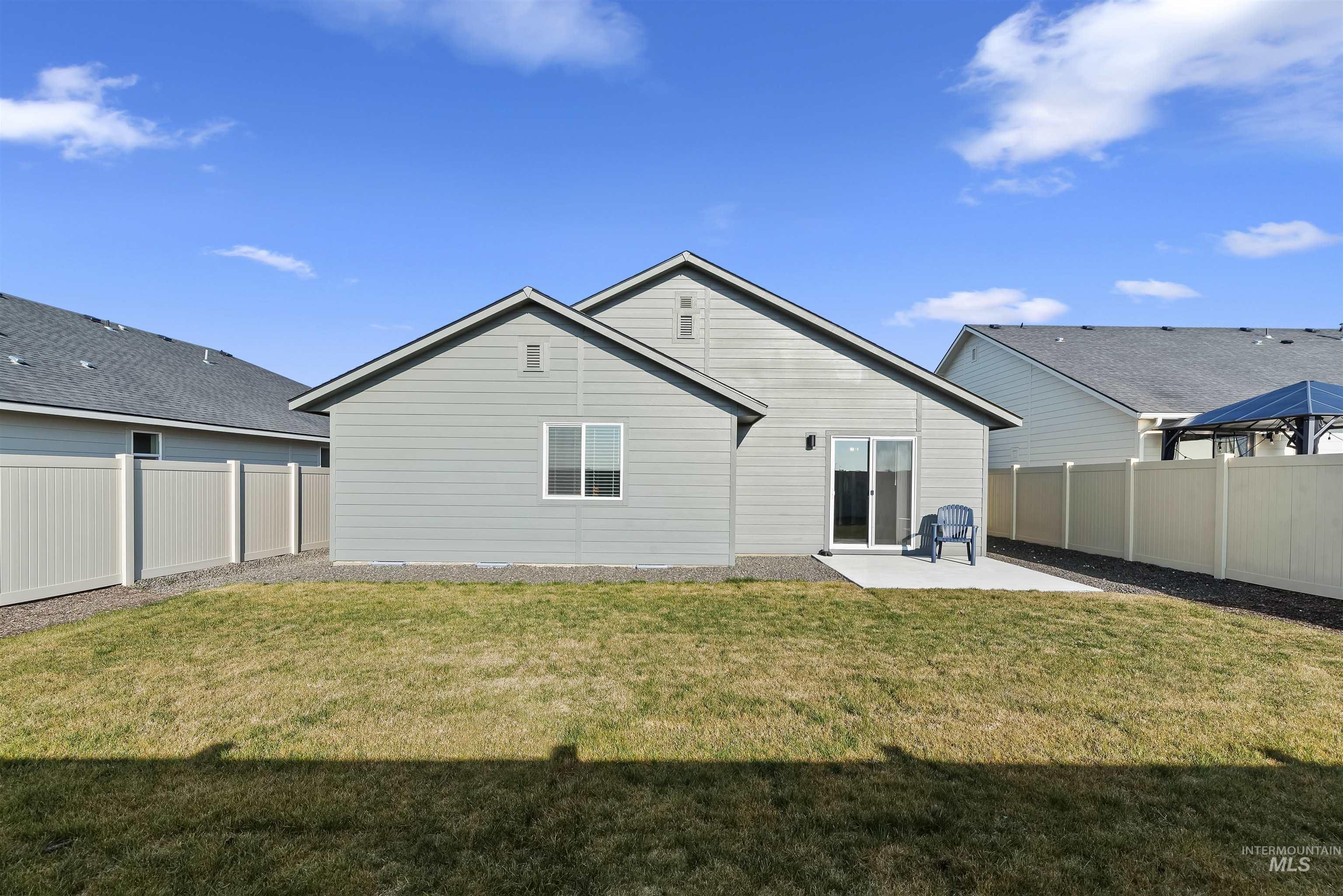 3923 W Tribute St, Meridian, Idaho 83642, 3 Bedrooms, 2 Bathrooms, Residential For Sale, Price $395,000,MLS 98971832