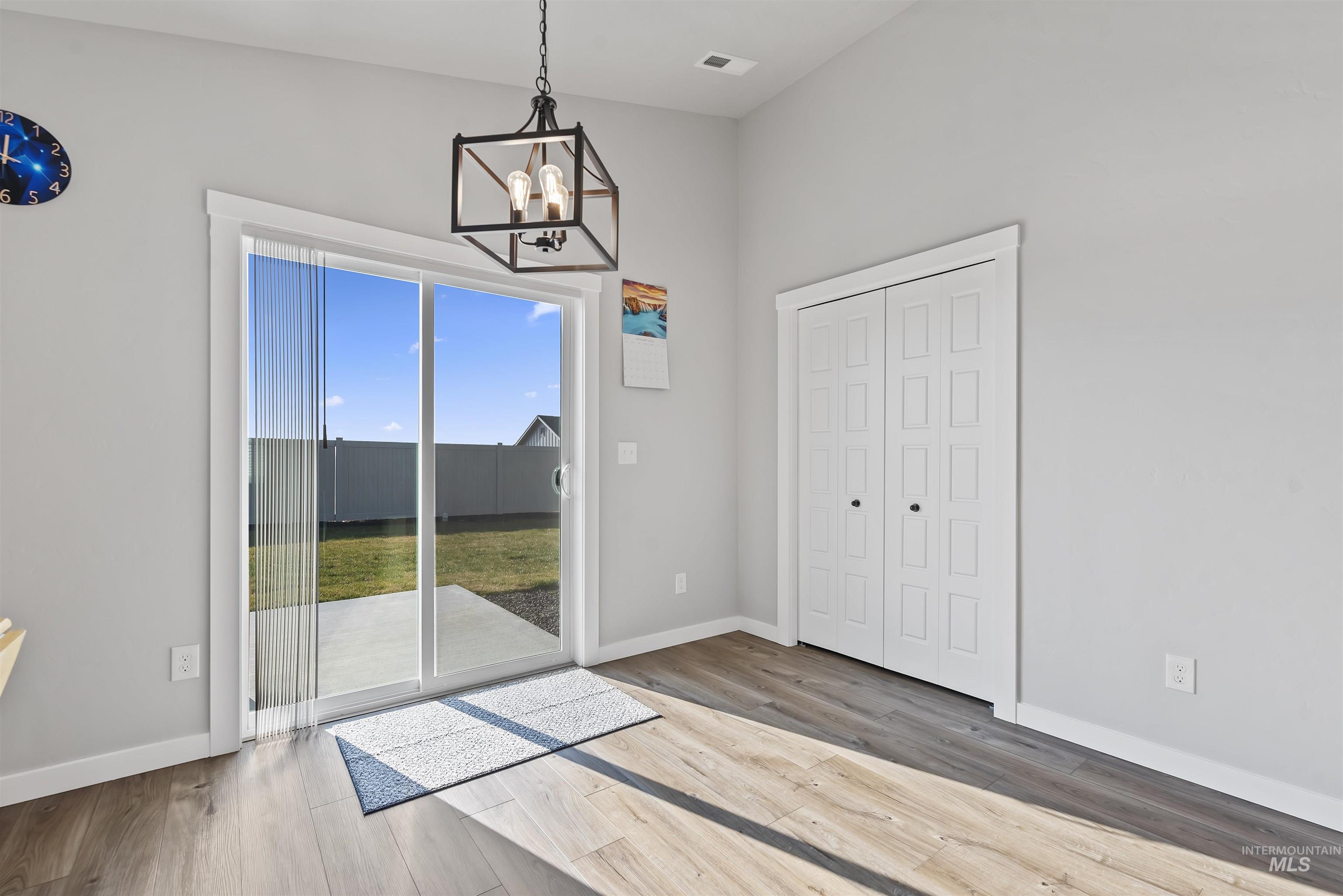 3923 W Tribute St, Meridian, Idaho 83642, 3 Bedrooms, 2 Bathrooms, Residential For Sale, Price $395,000,MLS 98971832