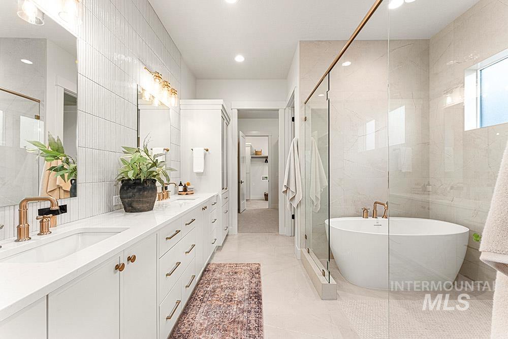 820 N Creekwater Ave, Eagle, Idaho 83616, 4 Bedrooms, 4.5 Bathrooms, Residential For Sale, Price $1,299,900,MLS 98971834