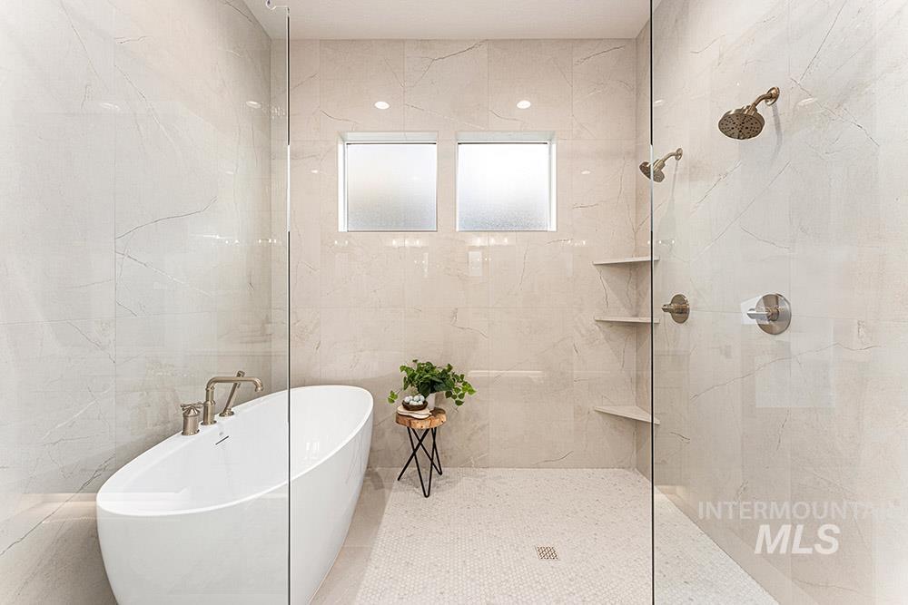 820 N Creekwater Ave, Eagle, Idaho 83616, 4 Bedrooms, 4.5 Bathrooms, Residential For Sale, Price $1,299,900,MLS 98971834