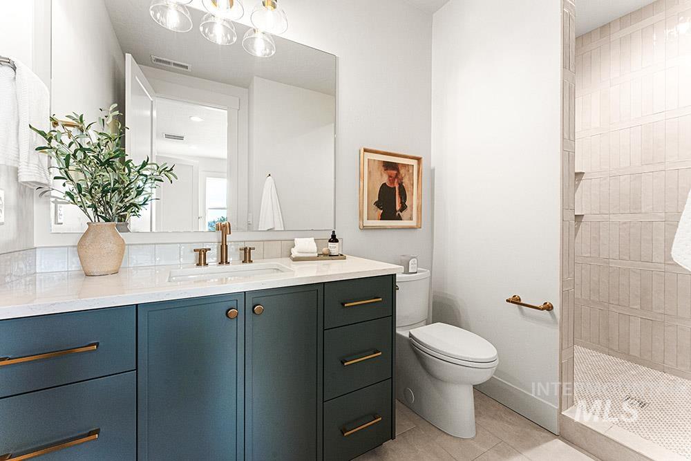 820 N Creekwater Ave, Eagle, Idaho 83616, 4 Bedrooms, 4.5 Bathrooms, Residential For Sale, Price $1,299,900,MLS 98971834