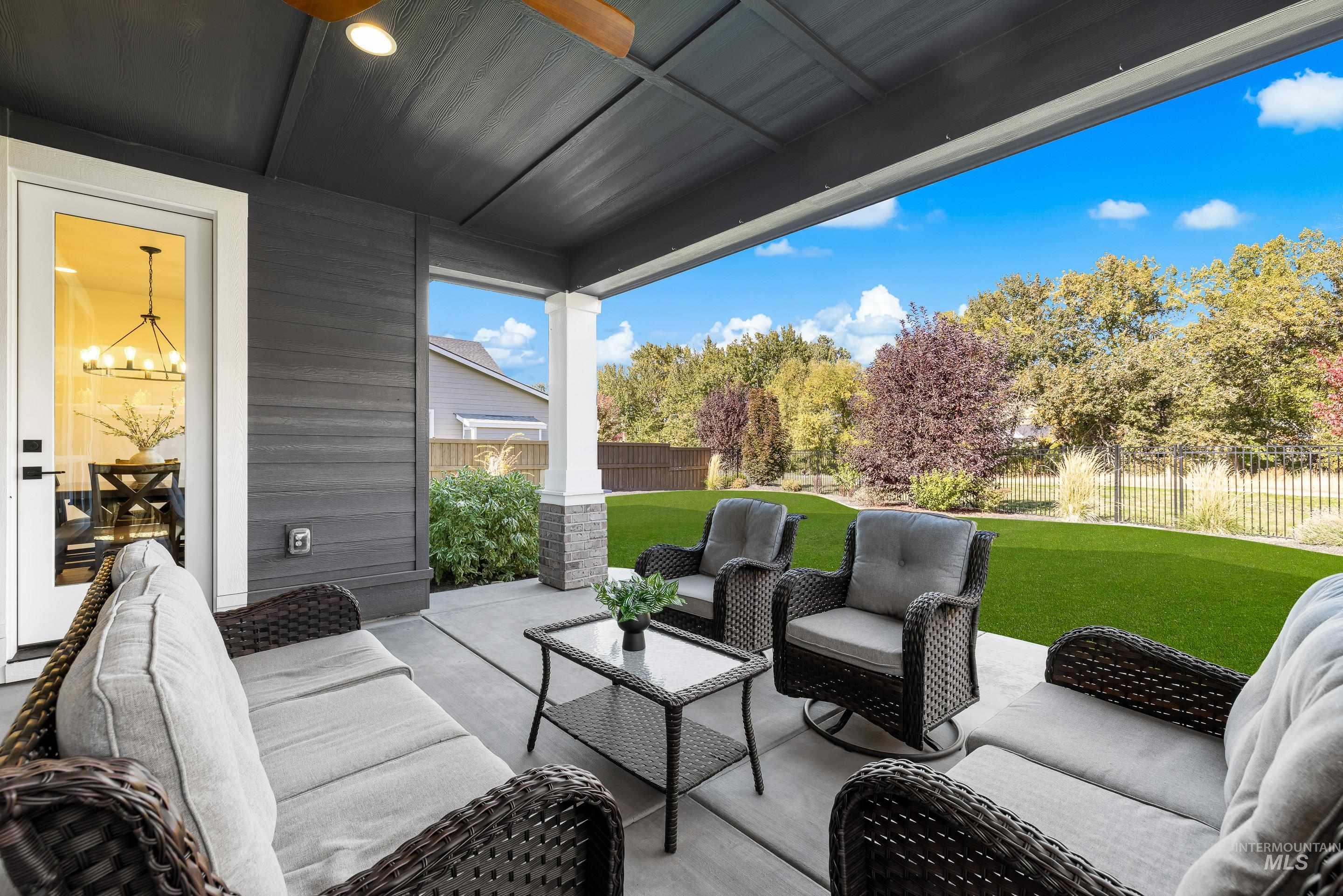 3272 W Miners Farm, Boise, Idaho 83714, 5 Bedrooms, 4.5 Bathrooms, Residential For Sale, Price $1,090,000,MLS 98971836