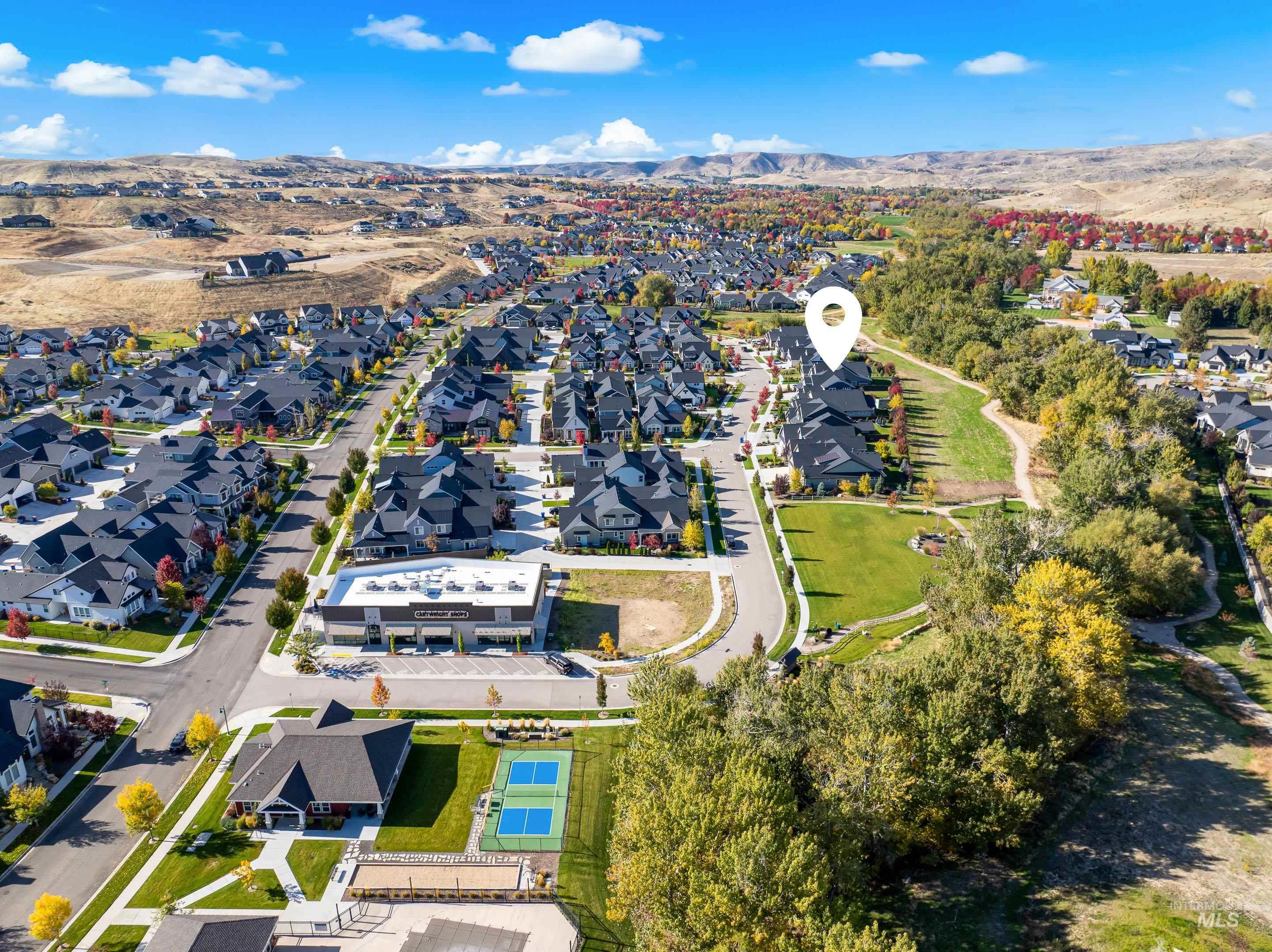 3272 W Miners Farm, Boise, Idaho 83714, 5 Bedrooms, 4.5 Bathrooms, Residential For Sale, Price $1,090,000,MLS 98971836