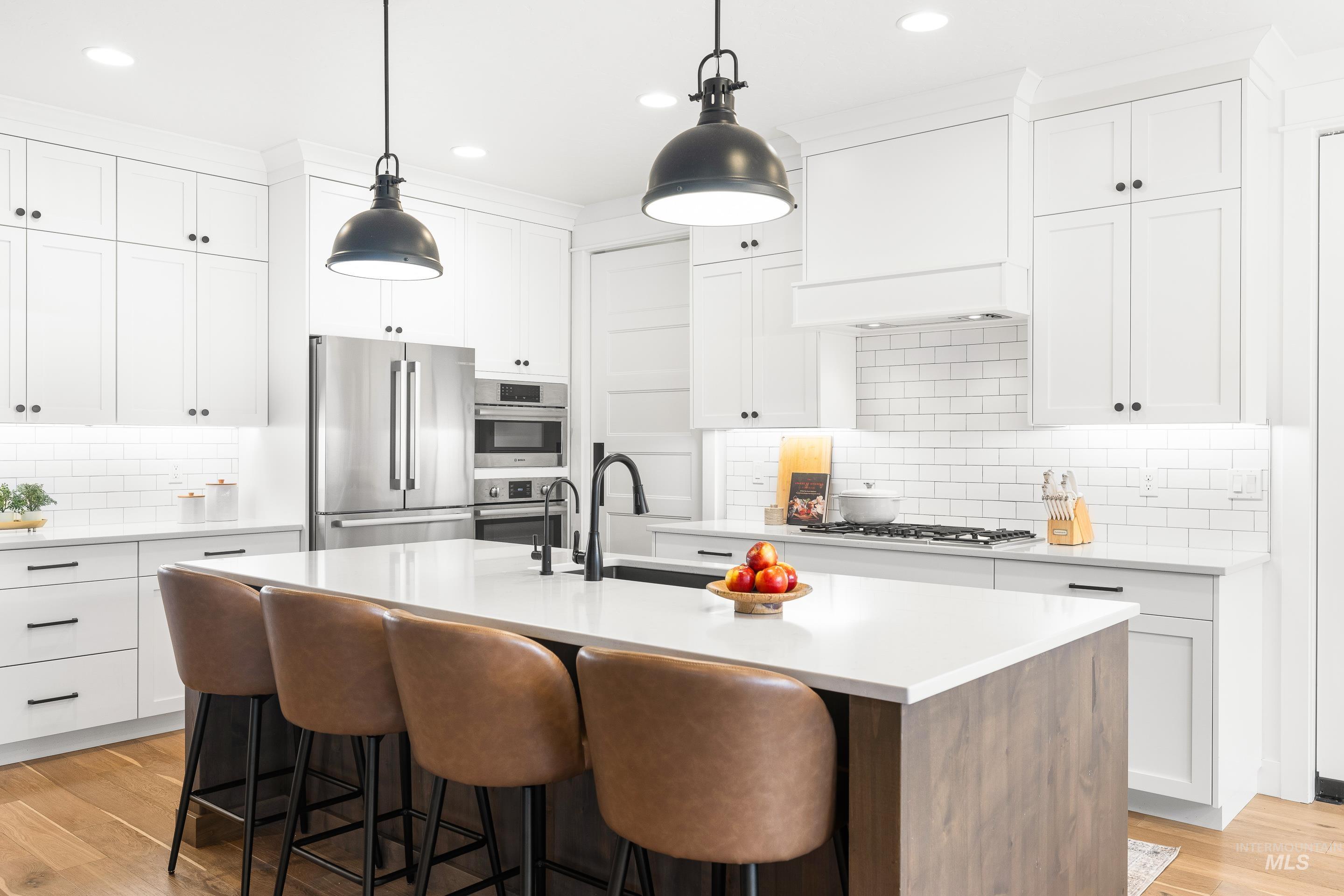 3272 W Miners Farm, Boise, Idaho 83714, 5 Bedrooms, 4.5 Bathrooms, Residential For Sale, Price $1,090,000,MLS 98971836