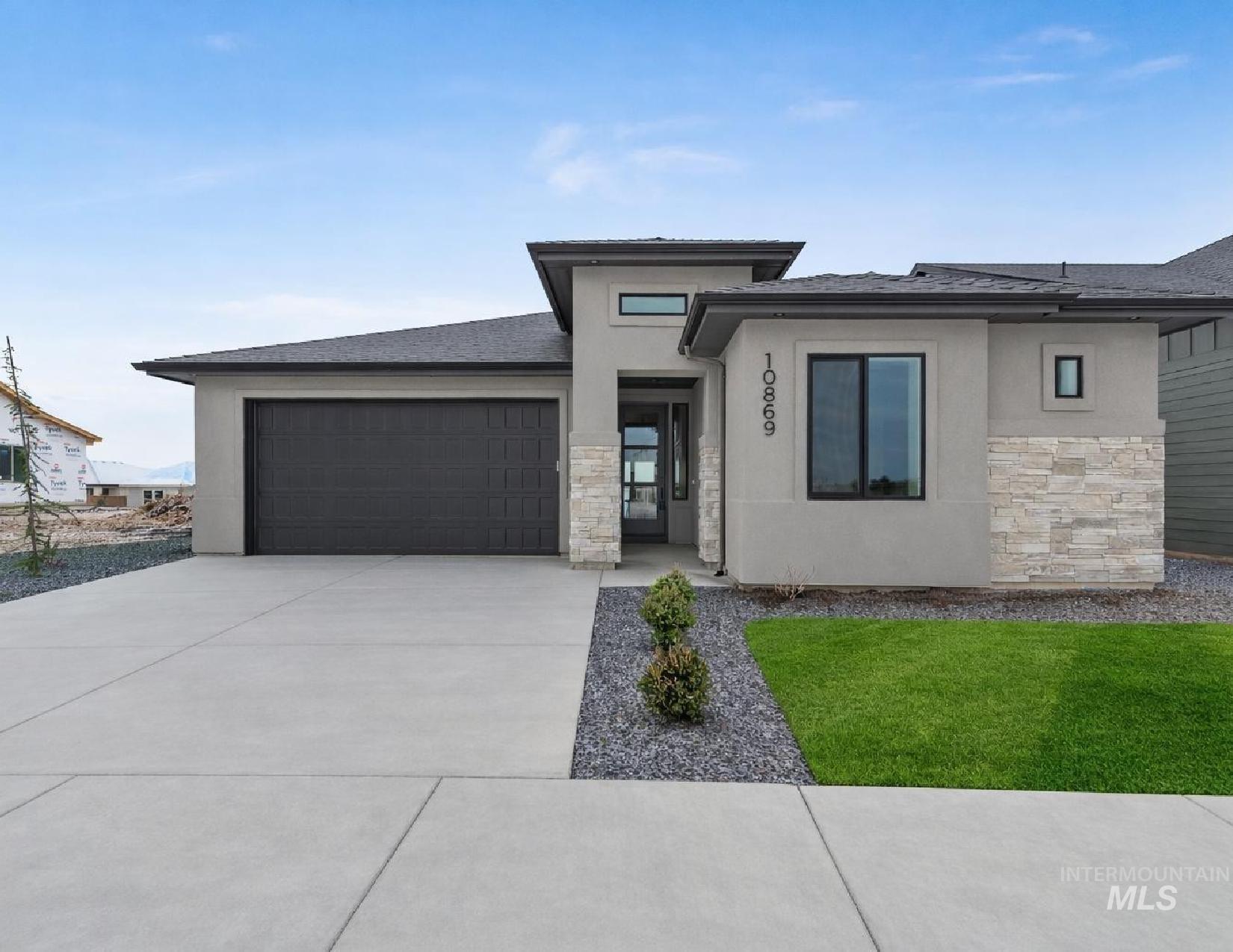 10869 W Barnbougle ln, Kuna, Idaho 83634-0000, 3 Bedrooms, 2 Bathrooms, Residential For Sale, Price $624,880,MLS 98971838