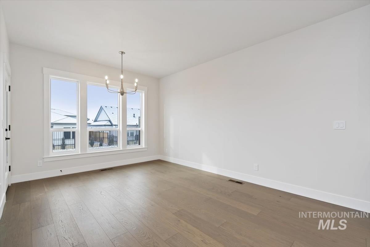 10869 W Barnbougle ln, Kuna, Idaho 83634-0000, 3 Bedrooms, 2 Bathrooms, Residential For Sale, Price $624,880,MLS 98971838