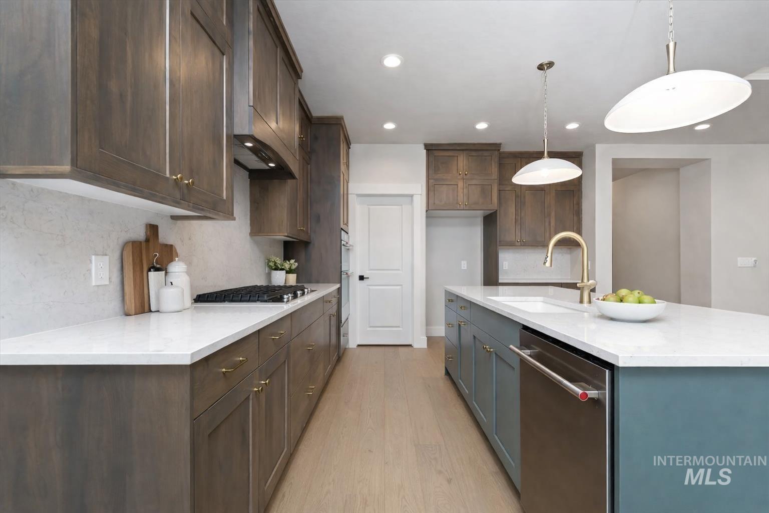 10869 W Barnbougle ln, Kuna, Idaho 83634-0000, 4 Bedrooms, 2 Bathrooms, Residential For Sale, Price $624,880,MLS 98971838