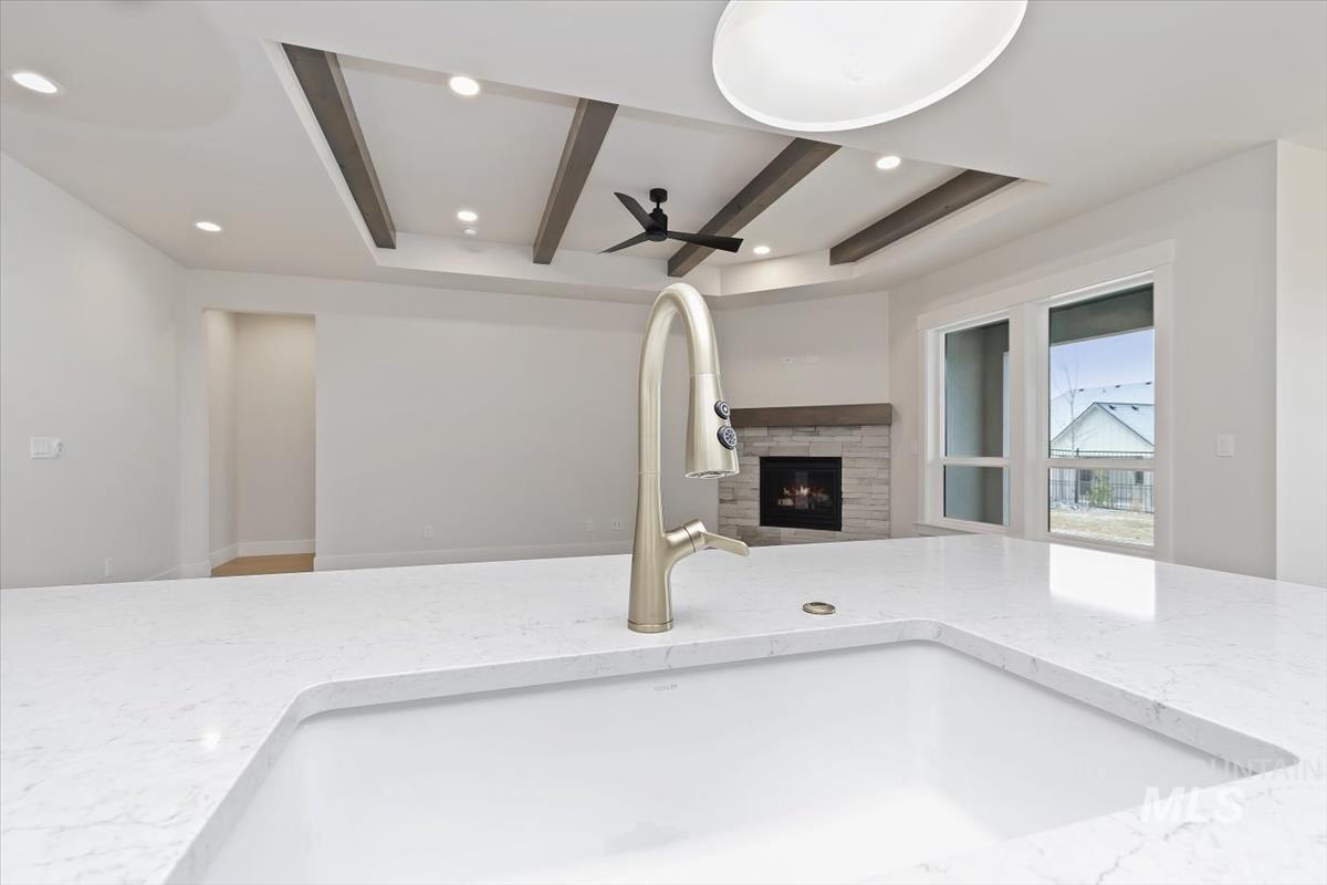 10869 W Barnbougle ln, Kuna, Idaho 83634-0000, 4 Bedrooms, 2 Bathrooms, Residential For Sale, Price $624,880,MLS 98971838