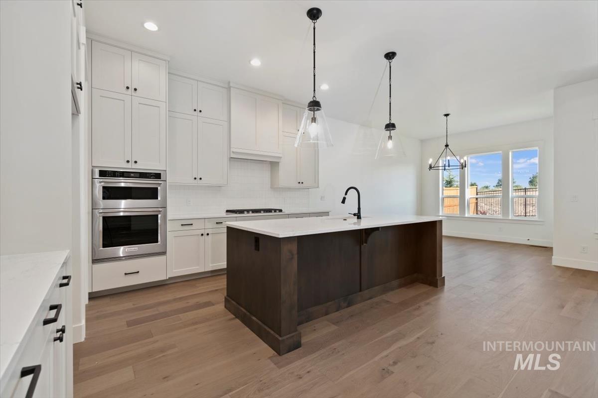 10869 W Barnbougle ln, Kuna, Idaho 83634-0000, 3 Bedrooms, 2 Bathrooms, Residential For Sale, Price $624,880,MLS 98971838
