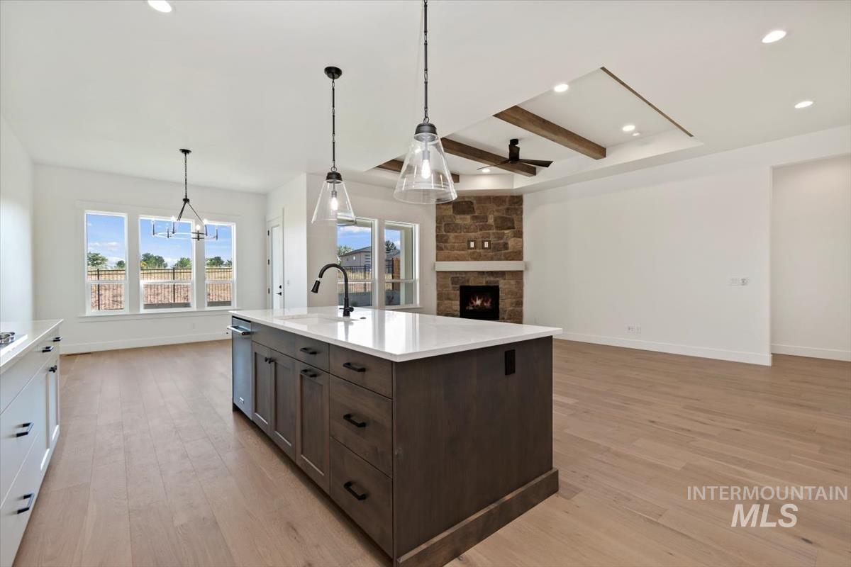 10869 W Barnbougle ln, Kuna, Idaho 83634-0000, 3 Bedrooms, 2 Bathrooms, Residential For Sale, Price $624,880,MLS 98971838